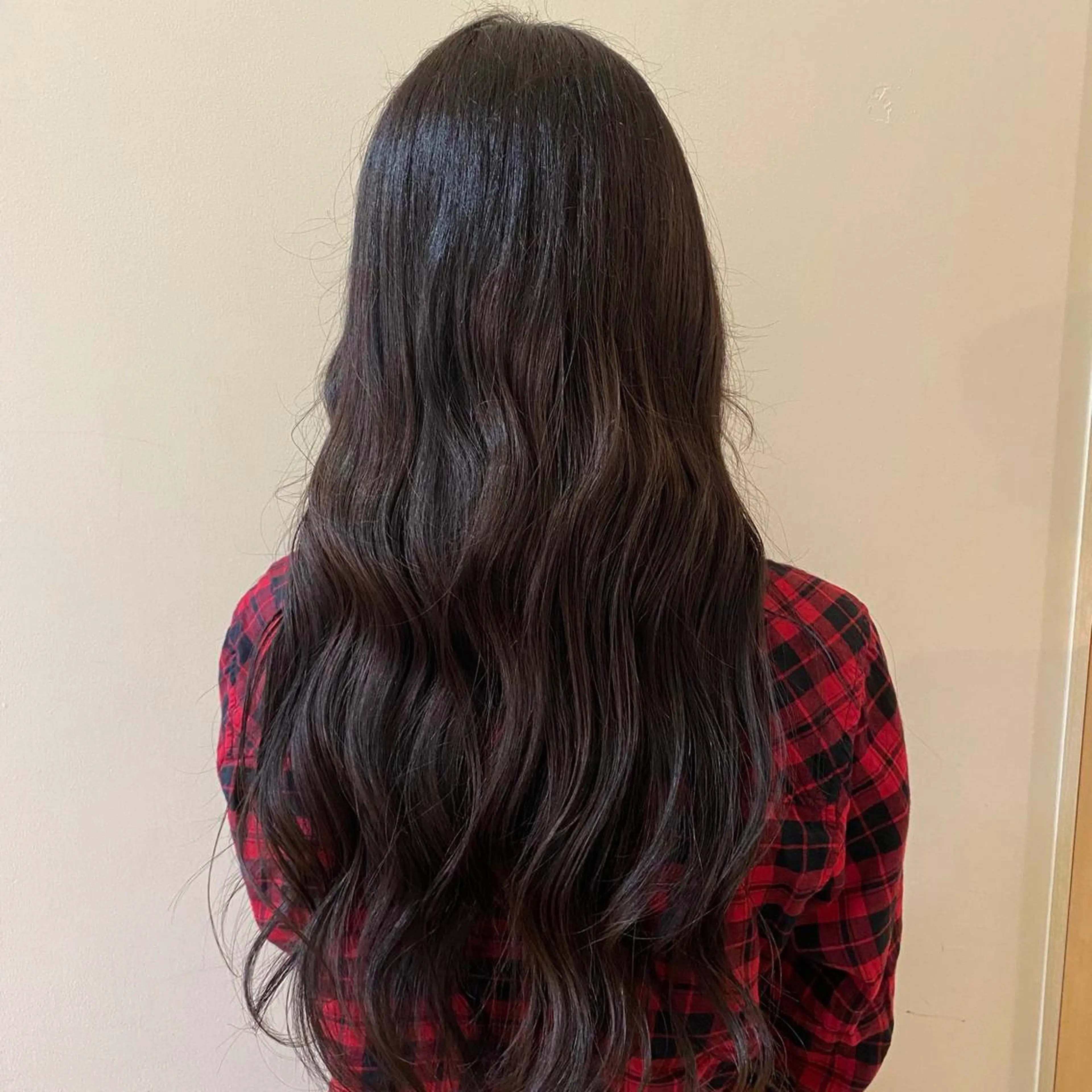 ロング カラー ブラウンカラー ダークブラウン prier×kew hair所属・柴田 秋樺のヘアスタイル