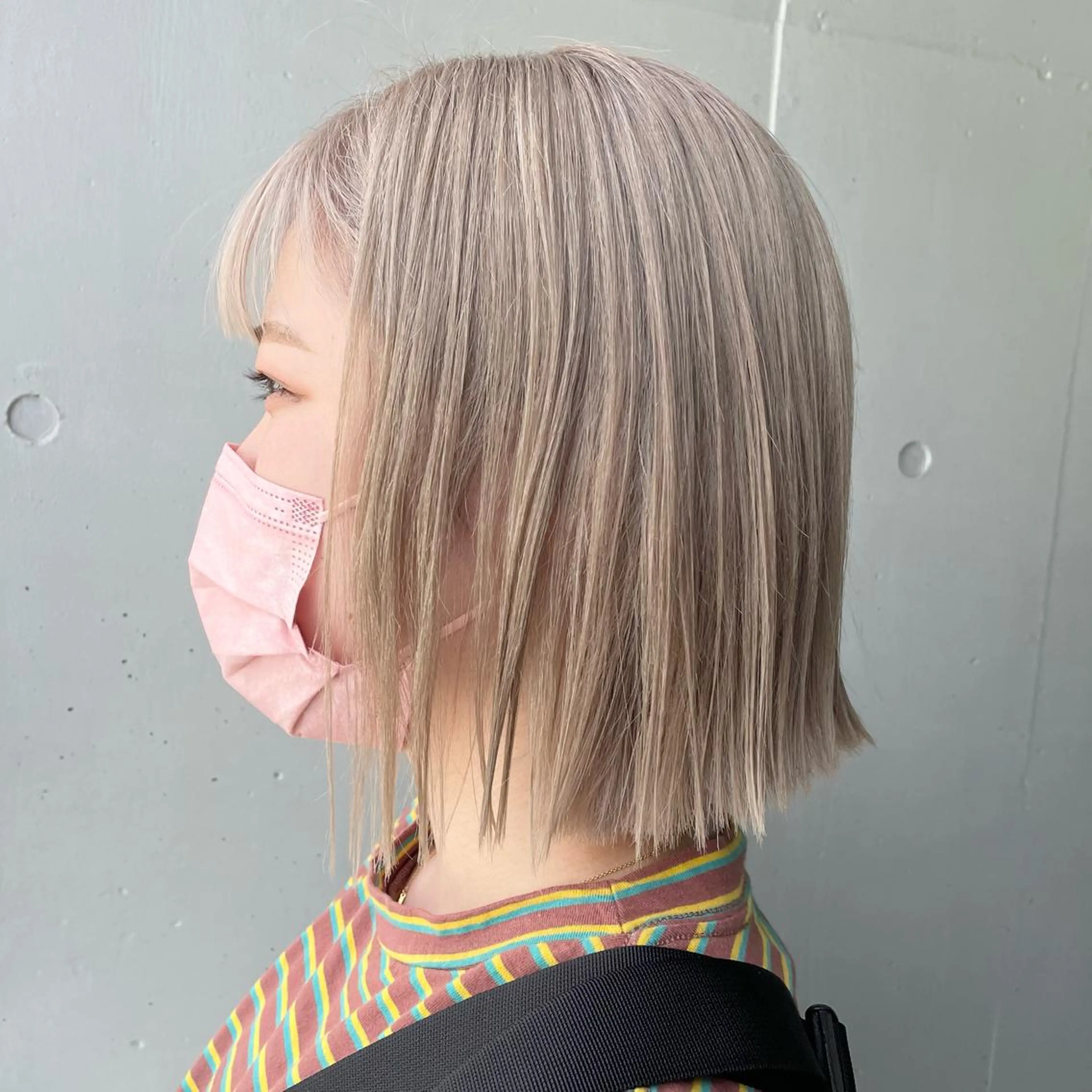 ショート カラー ハイトーンカラー ボブ カット ヘアカラー トリートメント kitin  吉祥寺 山岸花のヘアスタイル