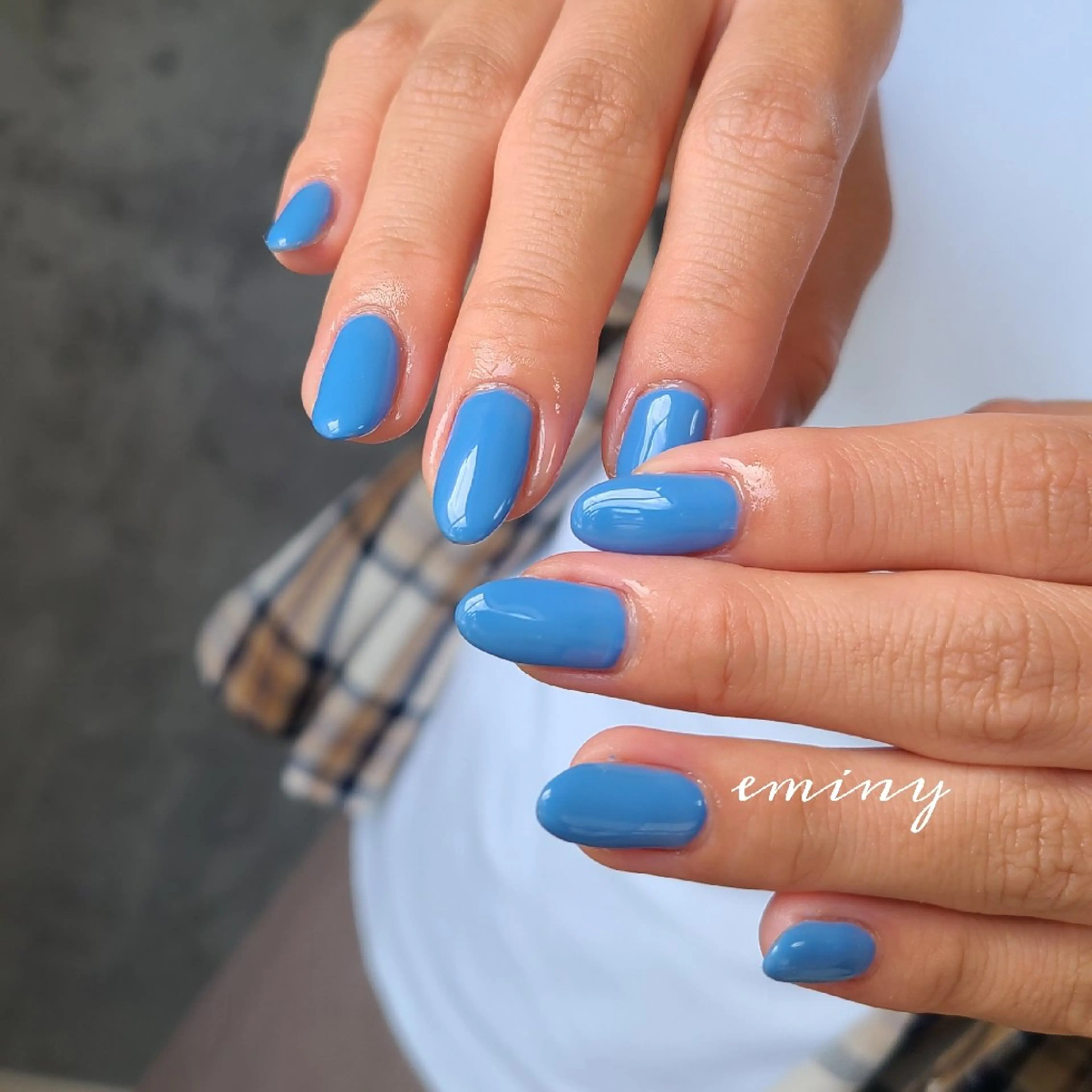 ネイル ワンカラーネイル シンプルネイル ハンドネイル nail salon  eminyのネイルデザイン