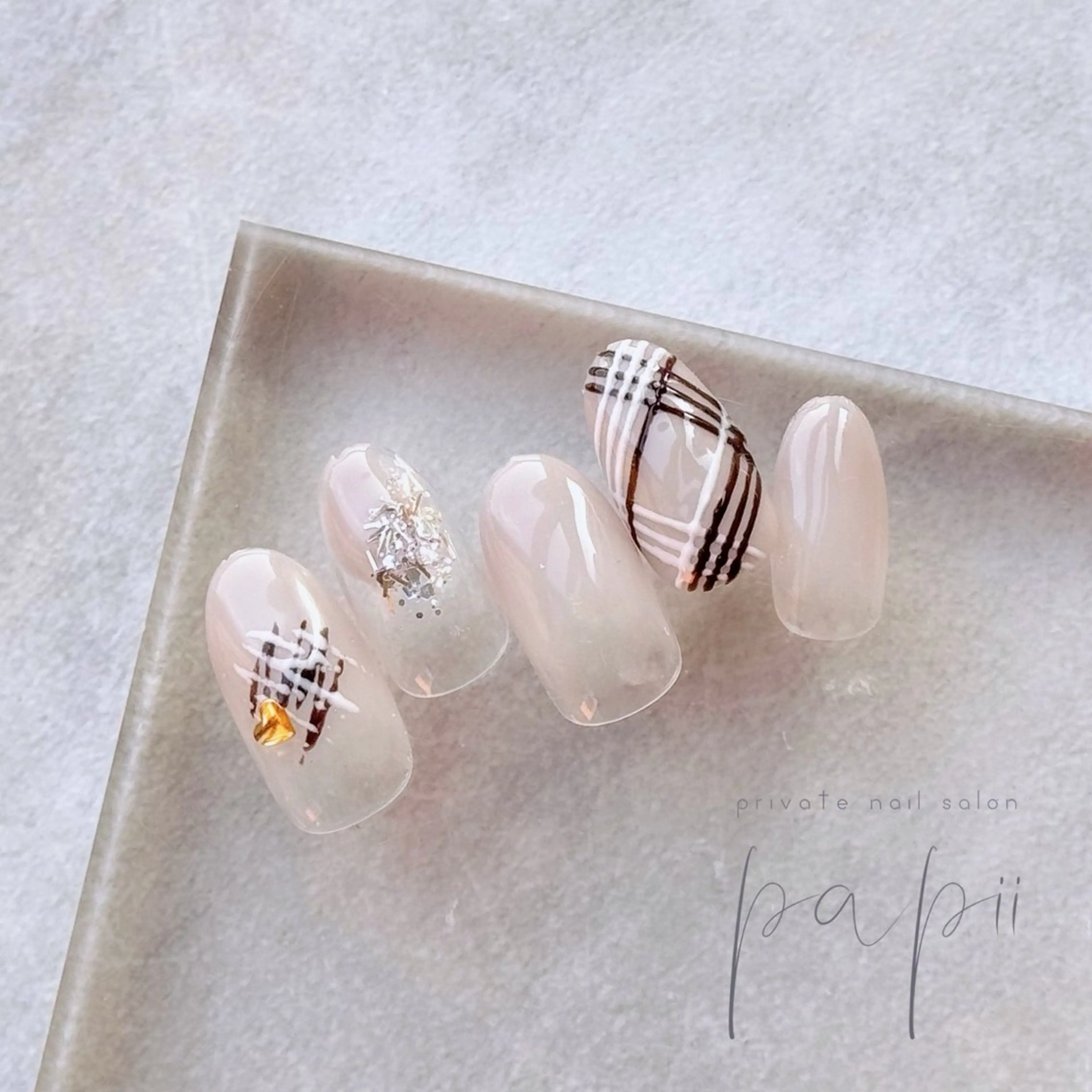 ネイル グラデーション シンプルネイル ハンドネイル private nail salon papii所属・papii☆ kurodaのネイルデザイン