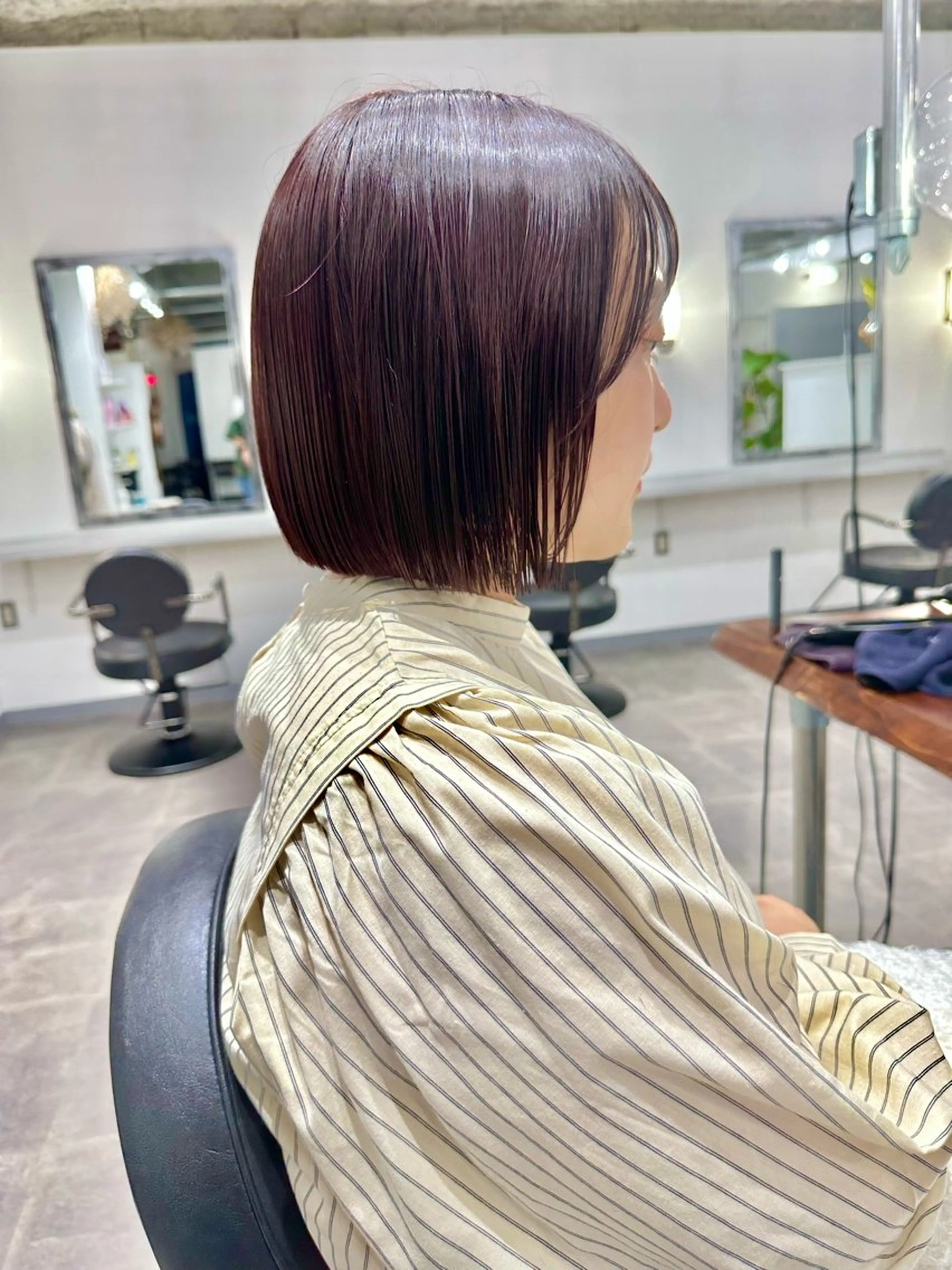 ショート カラー ピンクカラー ボブ 篠崎 佑季のヘアスタイル