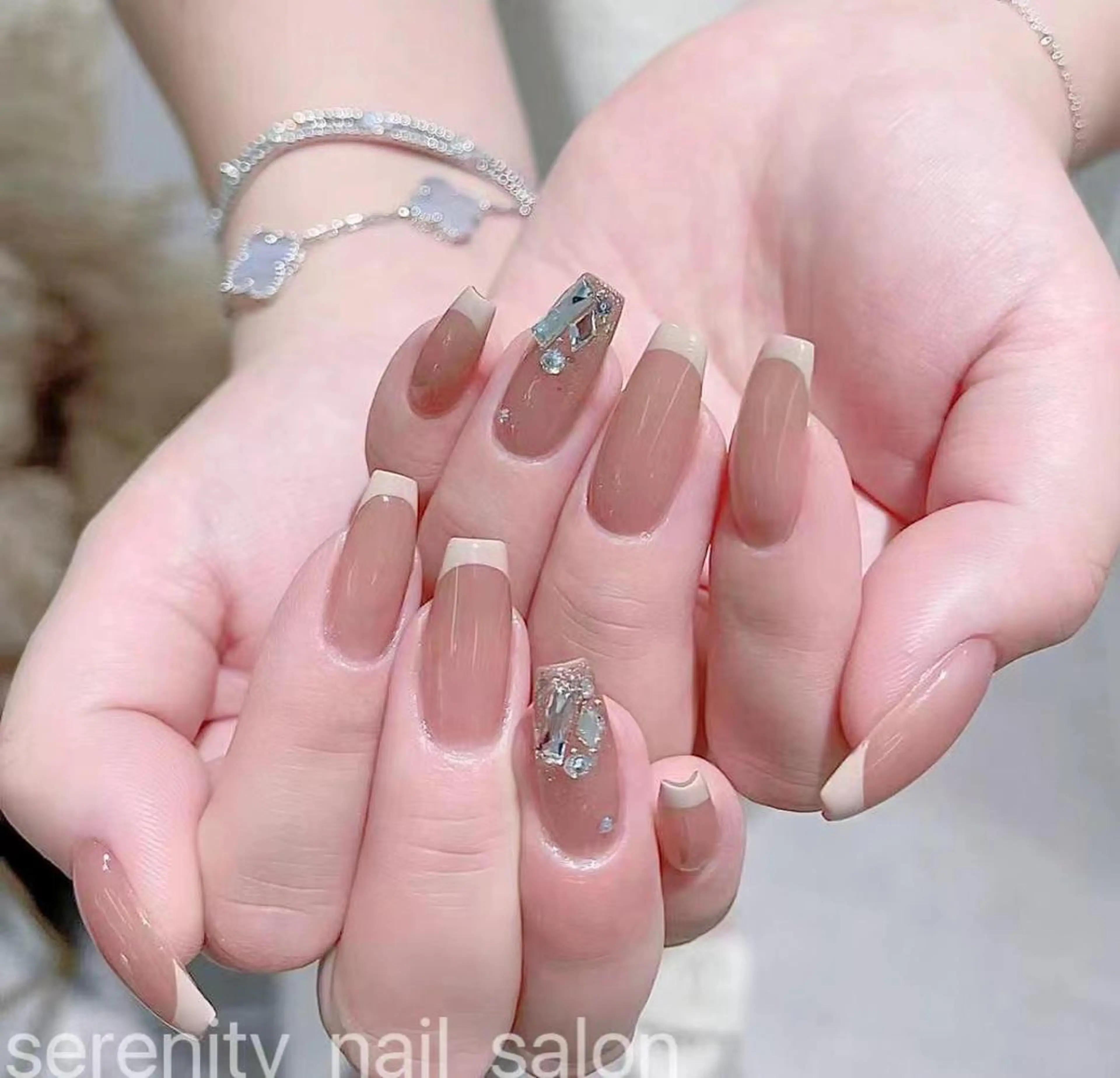 ネイル ハンドネイル ハンドケア ✨Serenity Nail salonのネイルデザイン