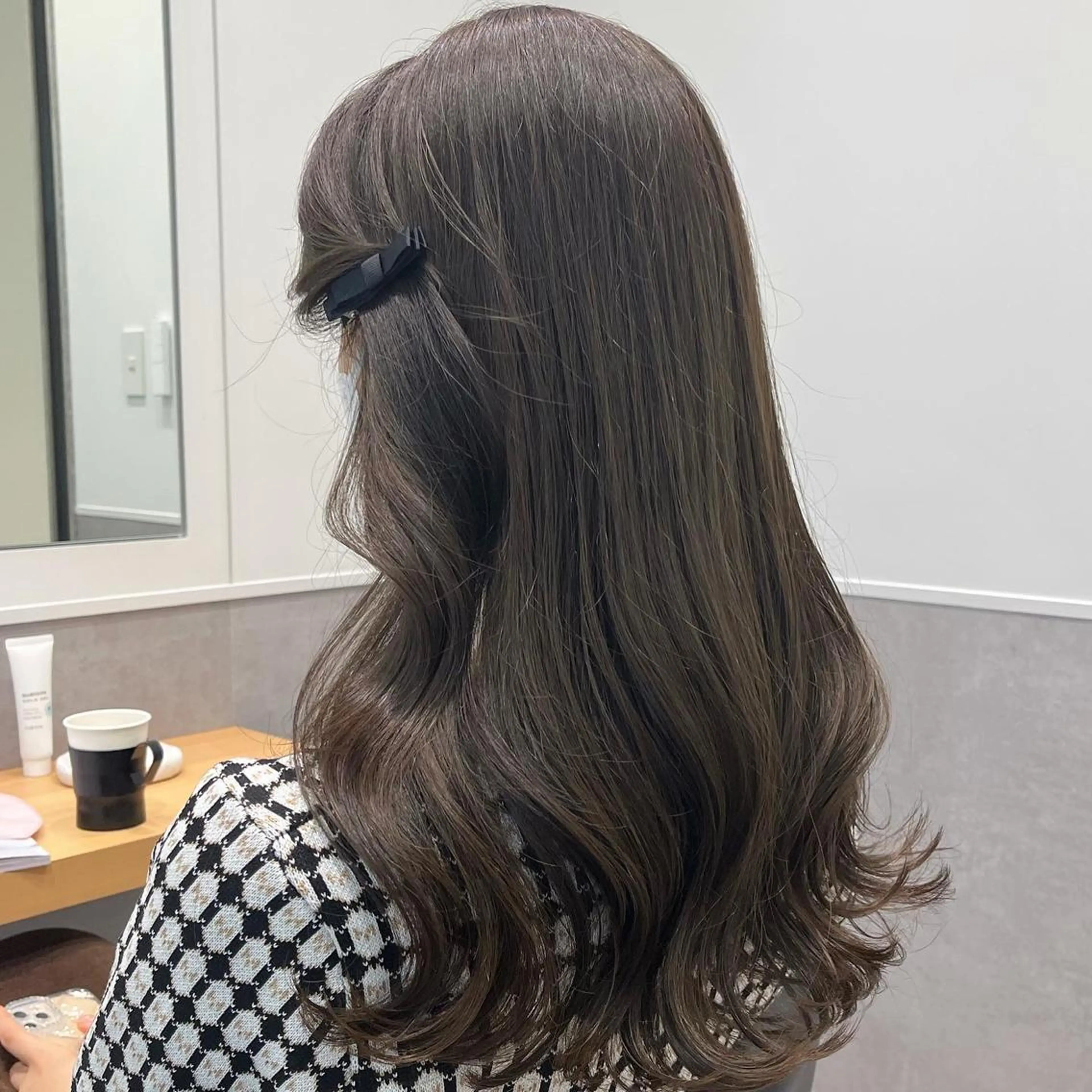 ロング カラー ベージュカラー オリーブベージュ ヘアカラー トリートメント GO TODAY SHAiRE SALON所属・𝒢𝒾𝓇𝓁𝓎 ⑅　𝓎𝓊𝓀𝒶のヘアスタイル