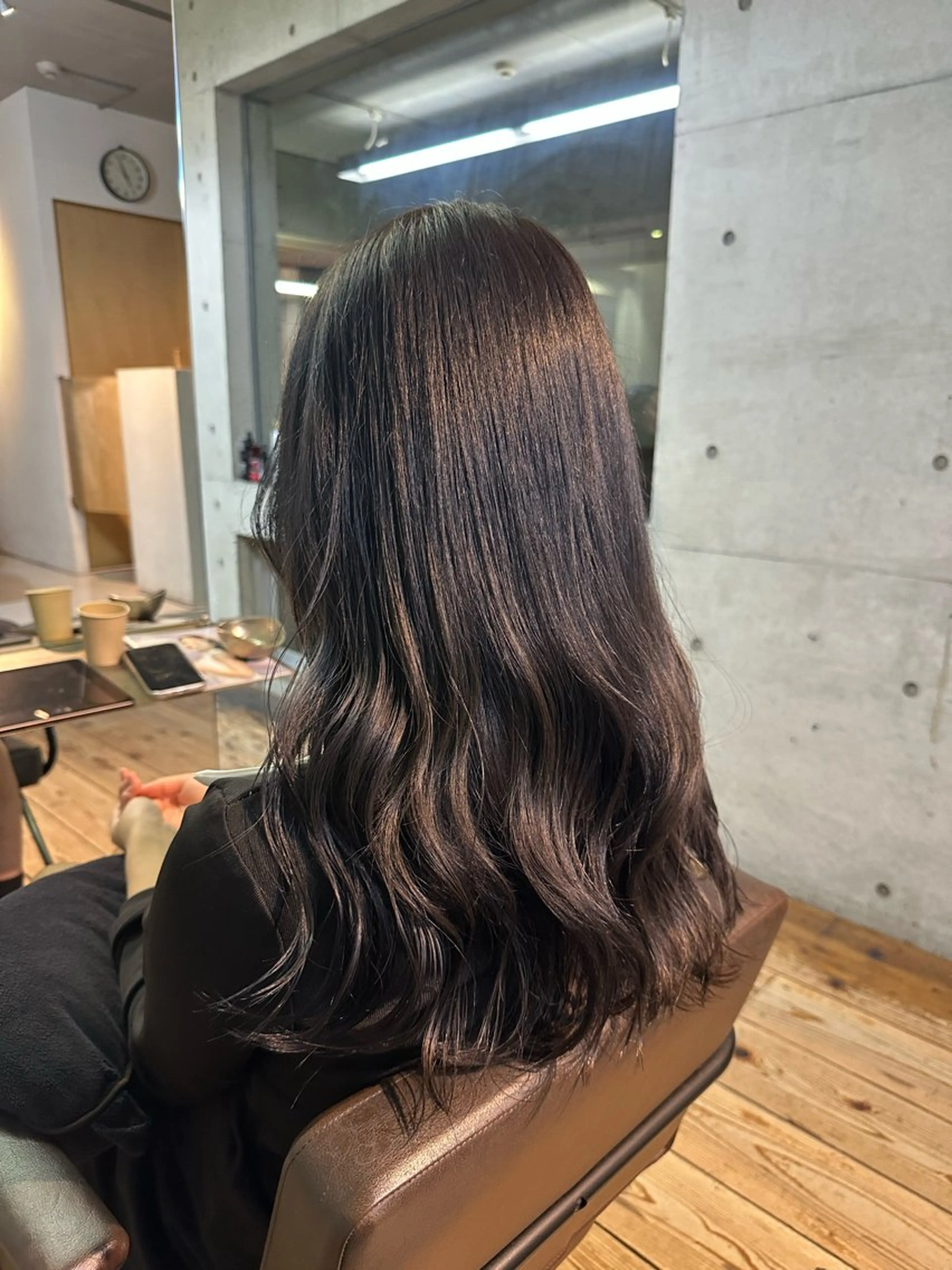 セミロング カラー ブリーチ 透明感カラー グレージュ ヘアカラー MISAKI ‎のヘアスタイル