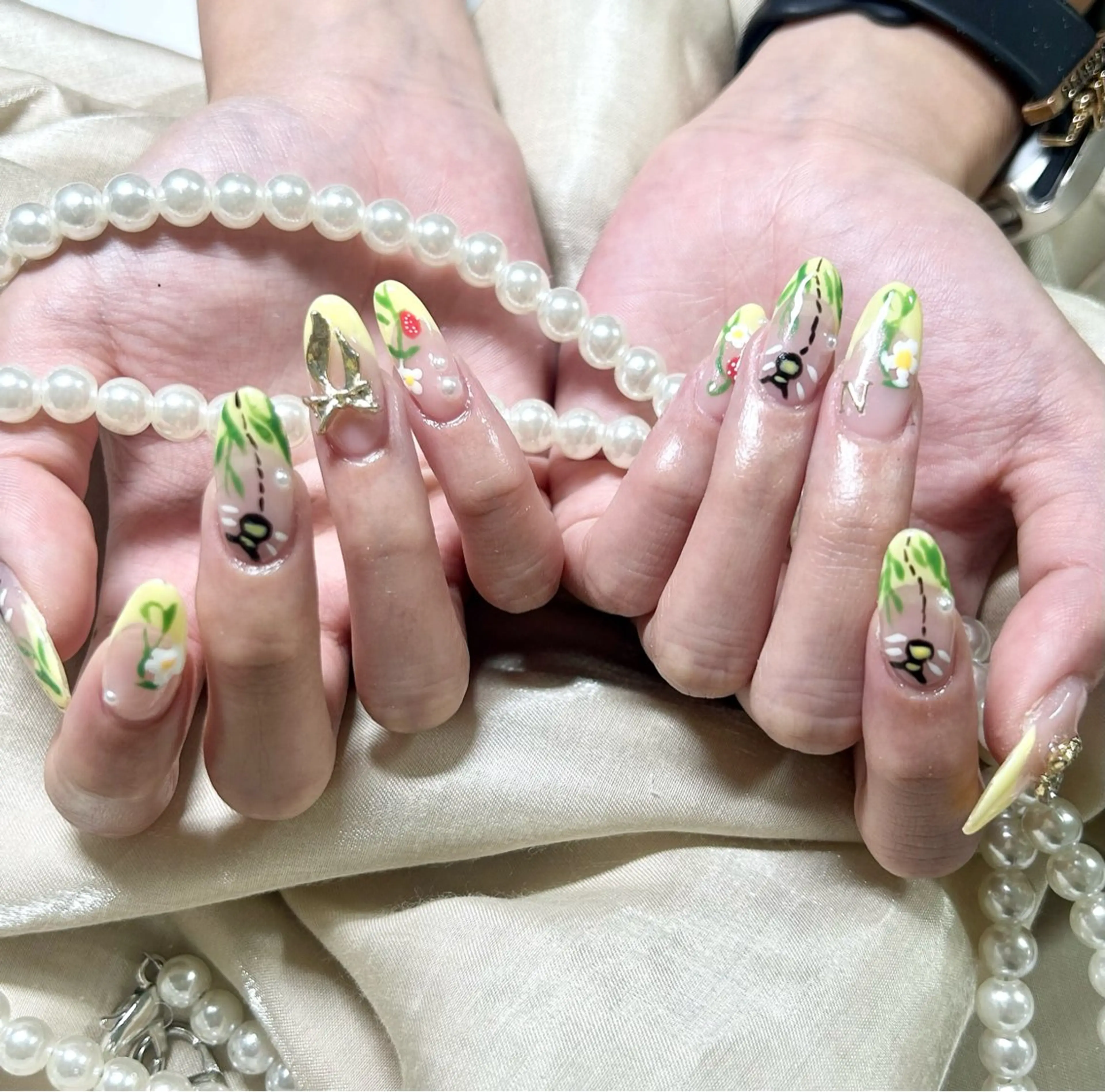 ネイル ハンドネイル コウ ヨウのネイルデザイン