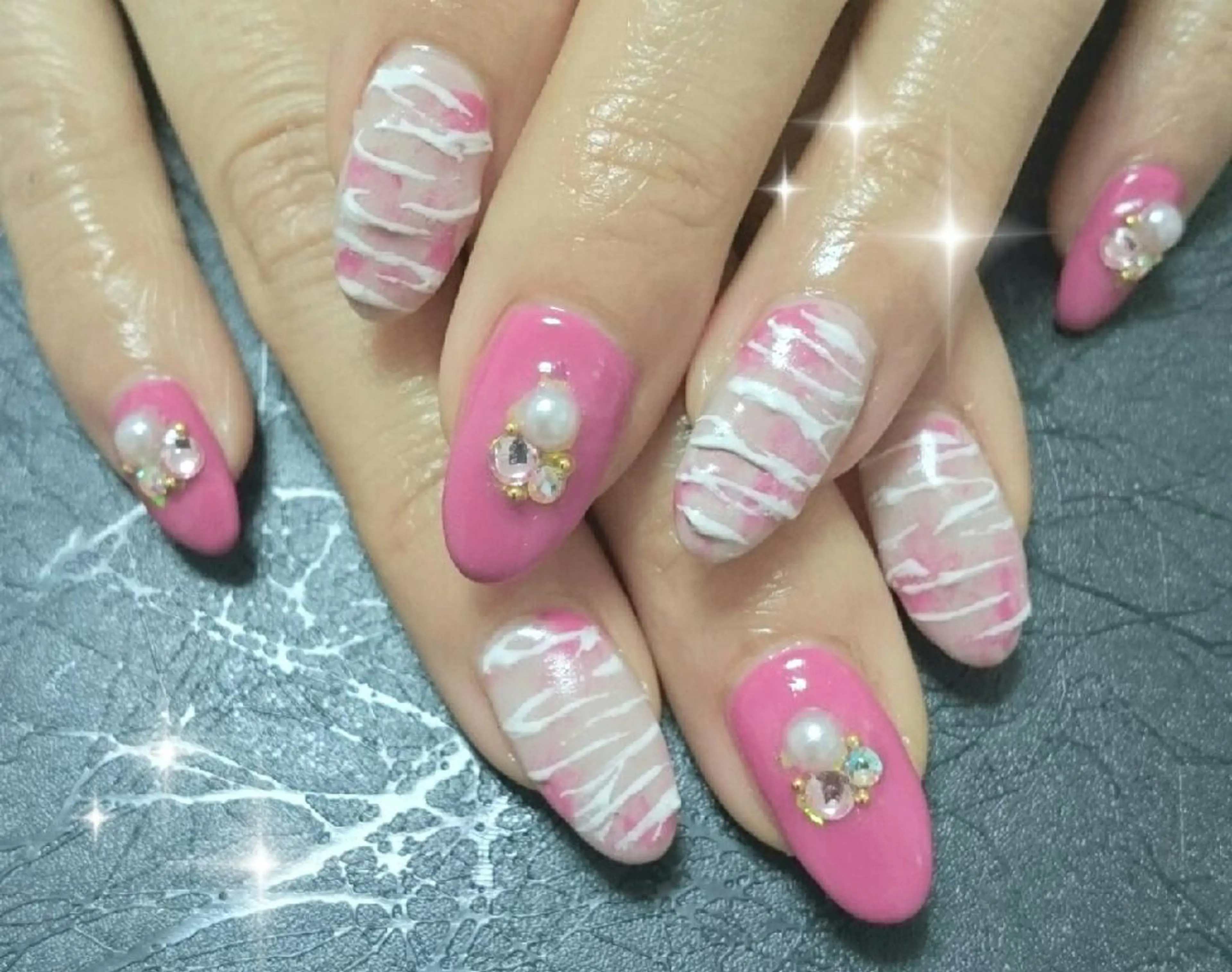 ネイル 小顔と腸の専門店 ラクーラビューティのエステ・リラクイメージ