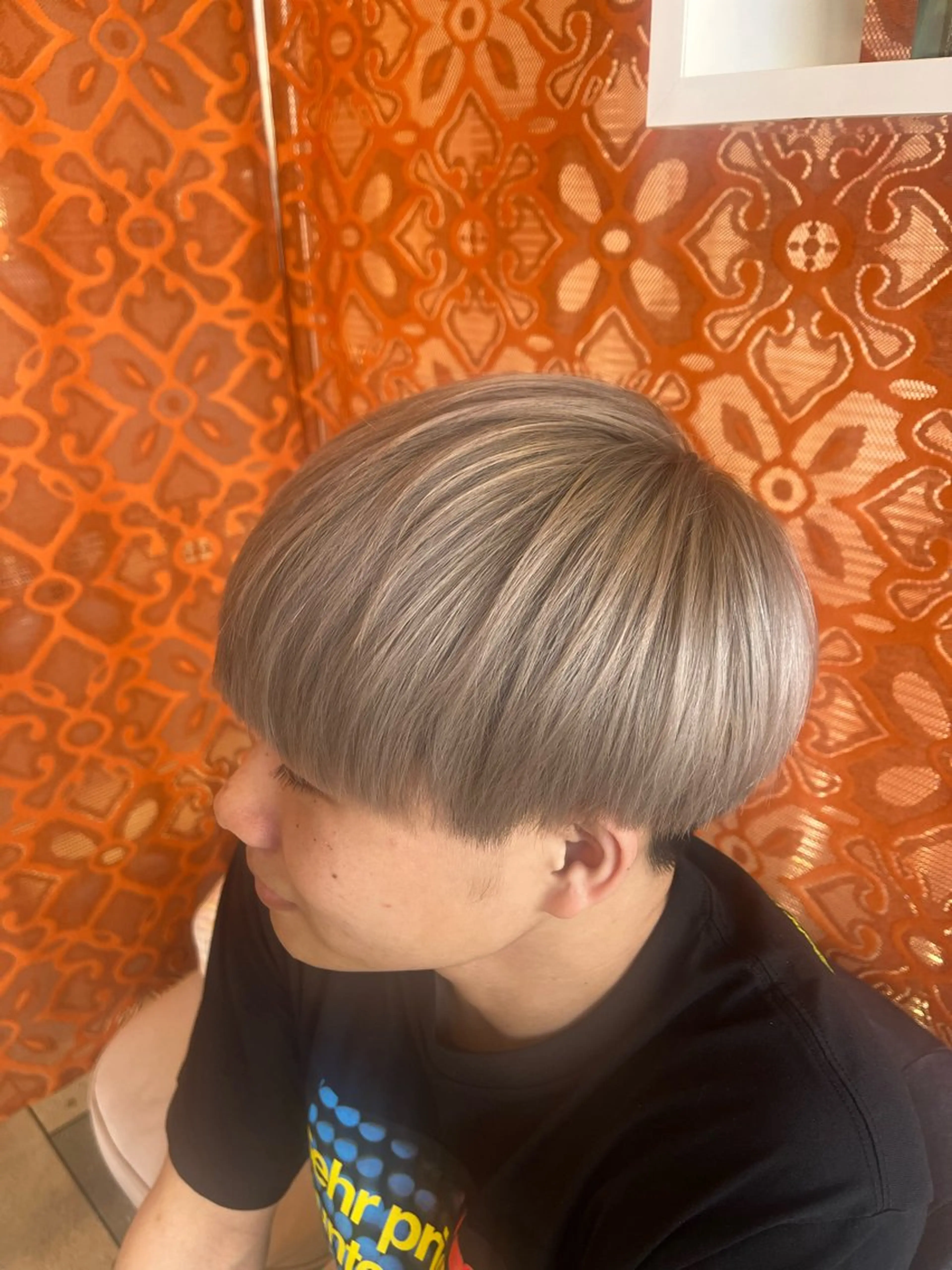 カラー メンズ カット ヘアカラー トリートメント ベージュカラー⌇﻿ くびれヘア.𐙚心音のヘアスタイル