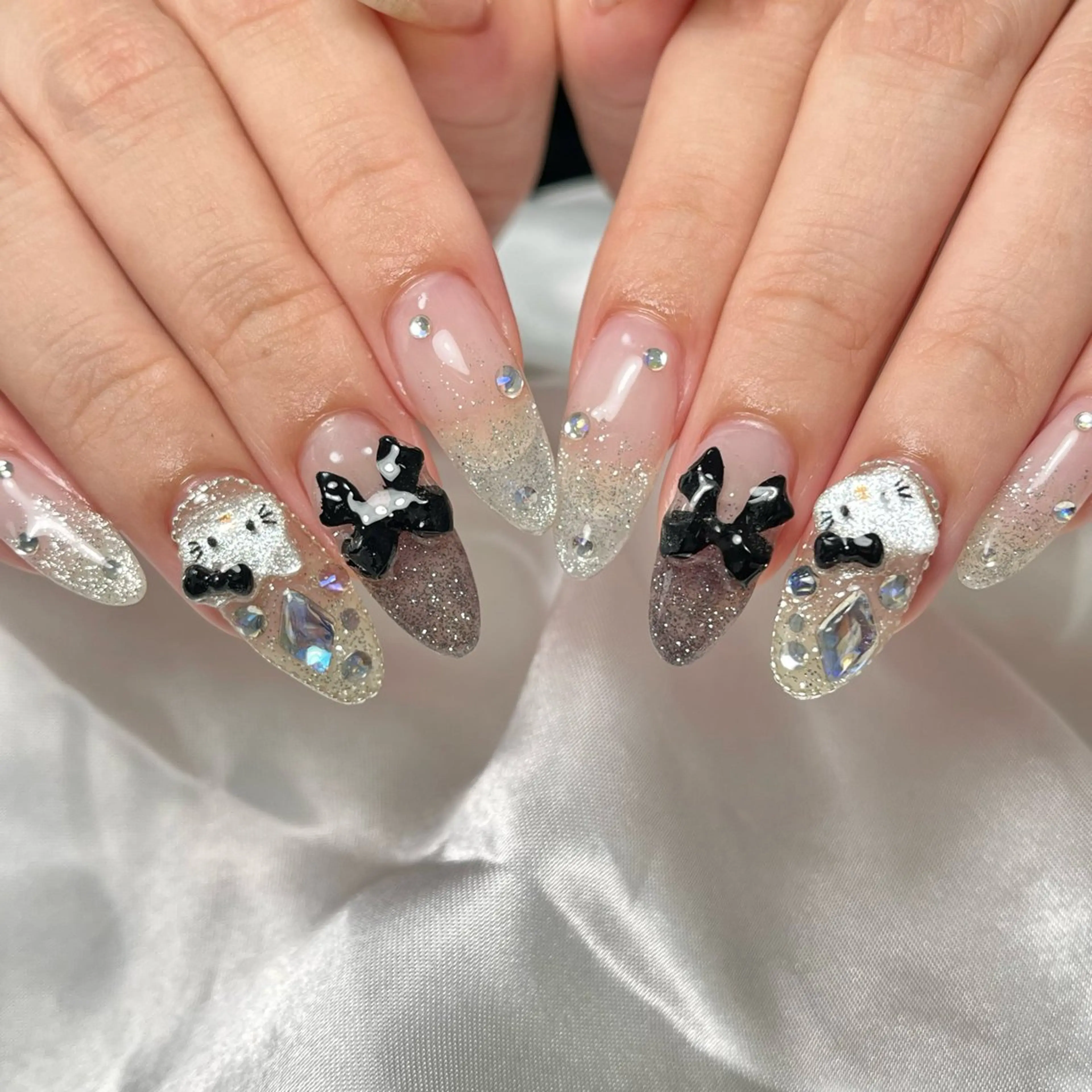 ネイル アートネイル 長さ出し 持ち込み ハンドネイル RE SALONのネイルデザイン