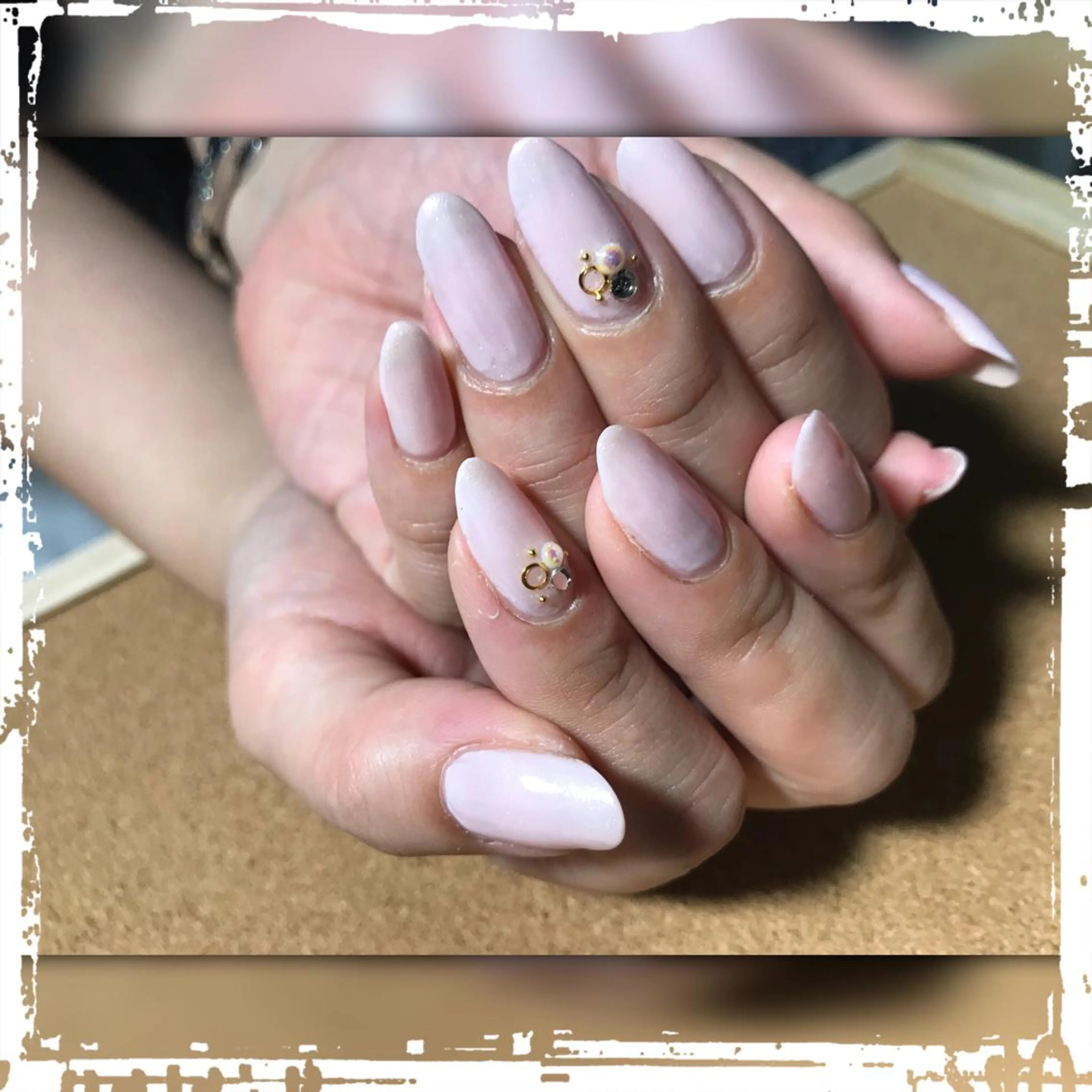 ネイル ECLAT エクラ所属・寺山 千鶴のネイルデザイン