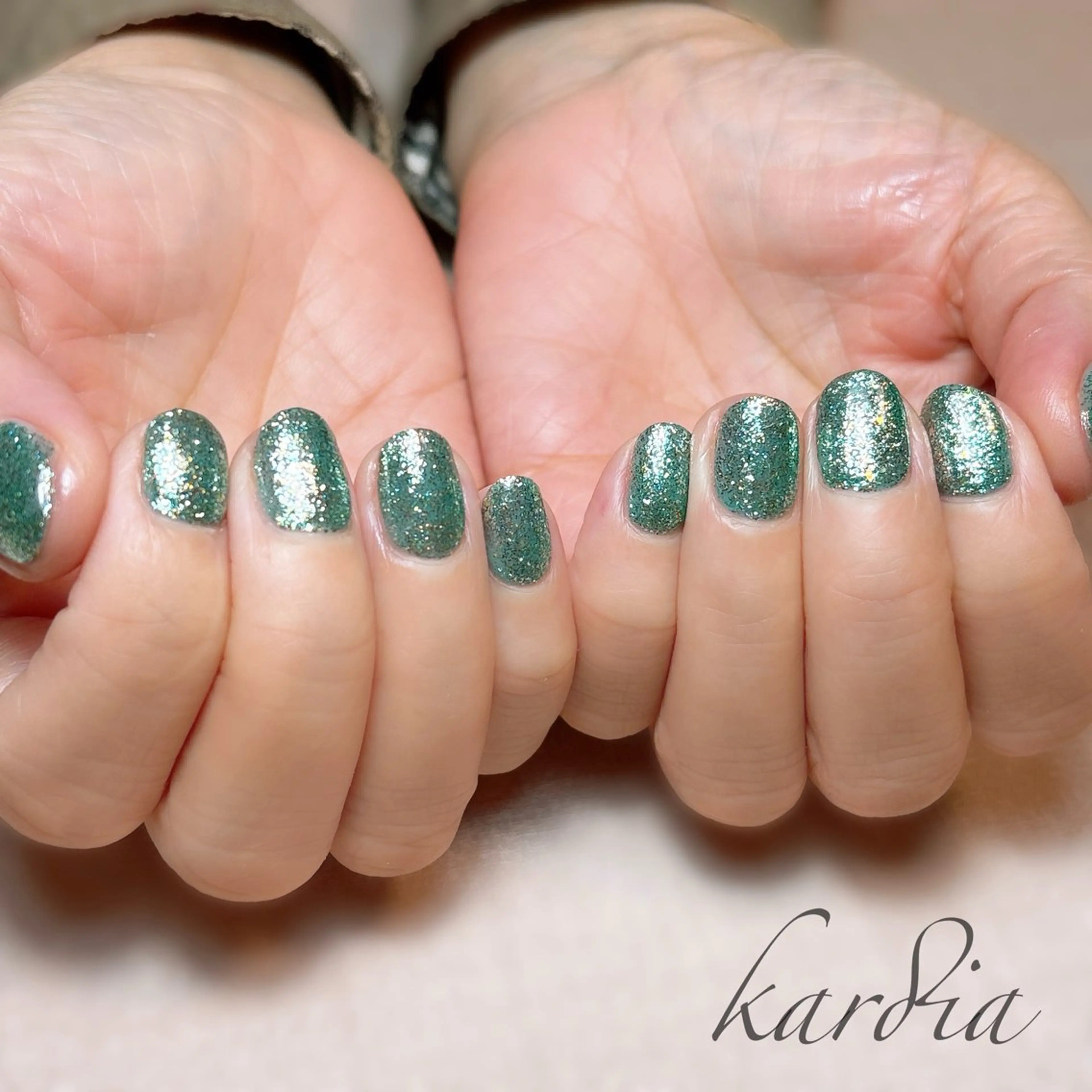 ネイル ハンドネイル καρδιά -ｶﾙﾃﾞｨｱ-のネイルデザイン