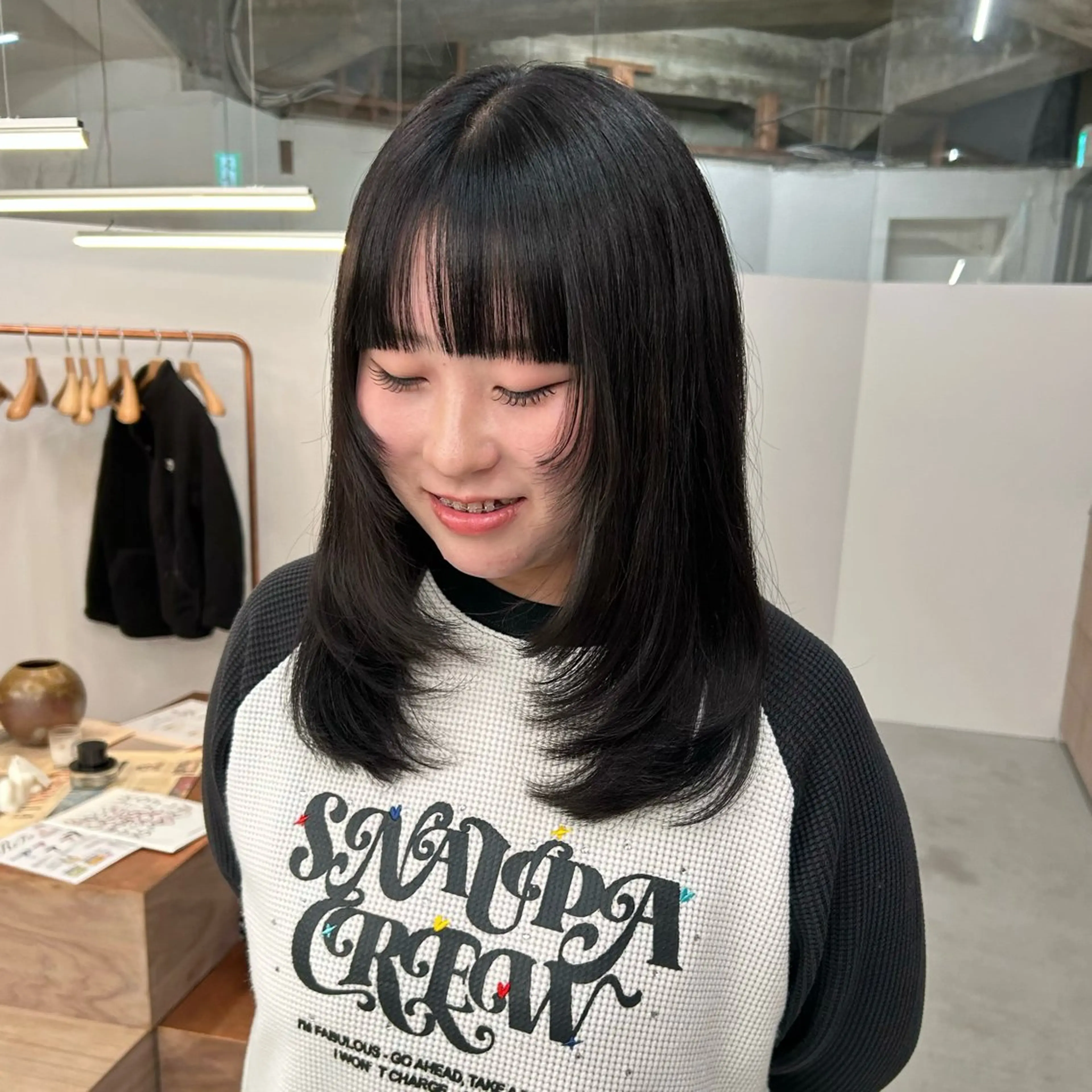 【ミニモ学割✨】顔周りレイヤー+前髪カット+トリートメント🪄の写真