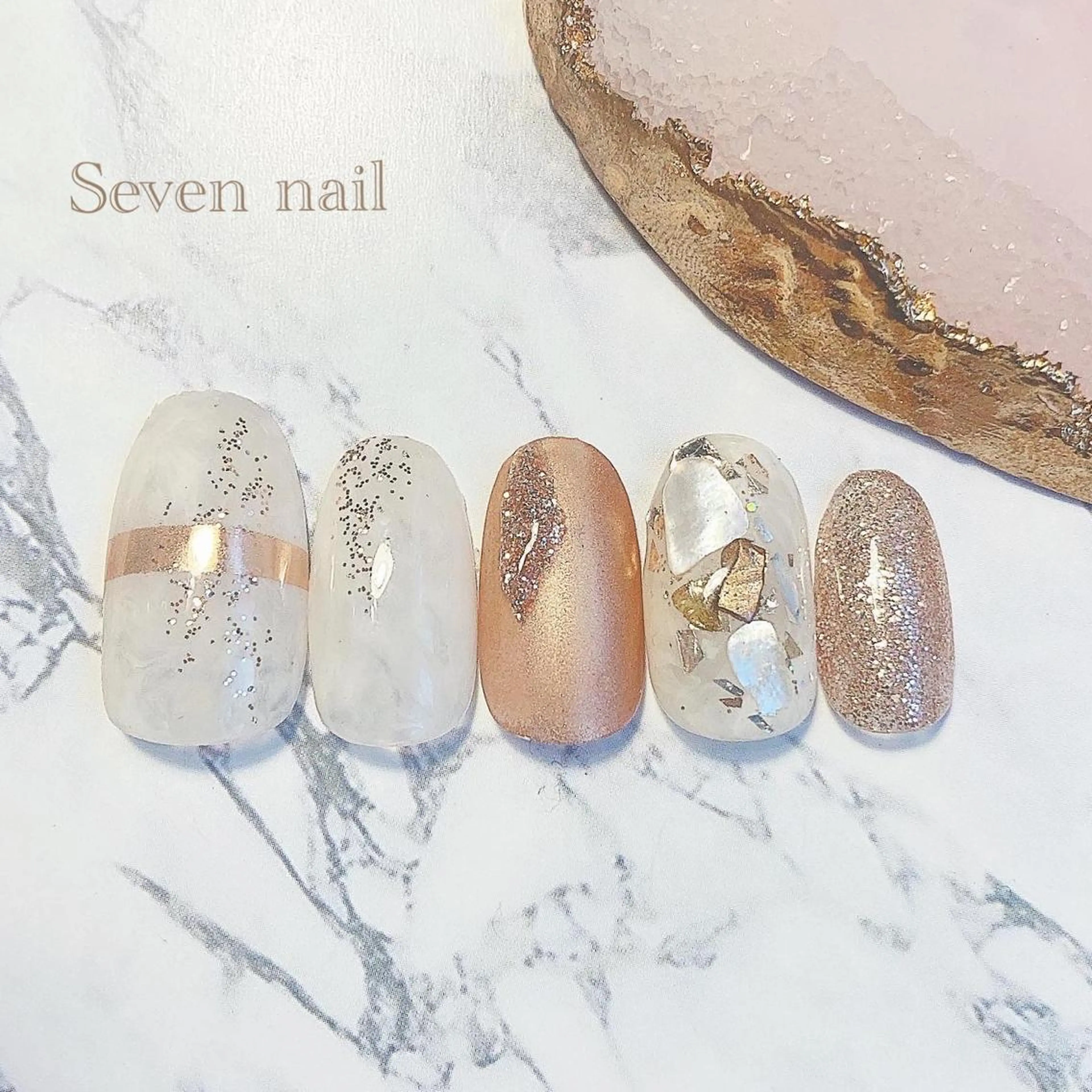 ネイル 名倉 なな子のネイルデザイン