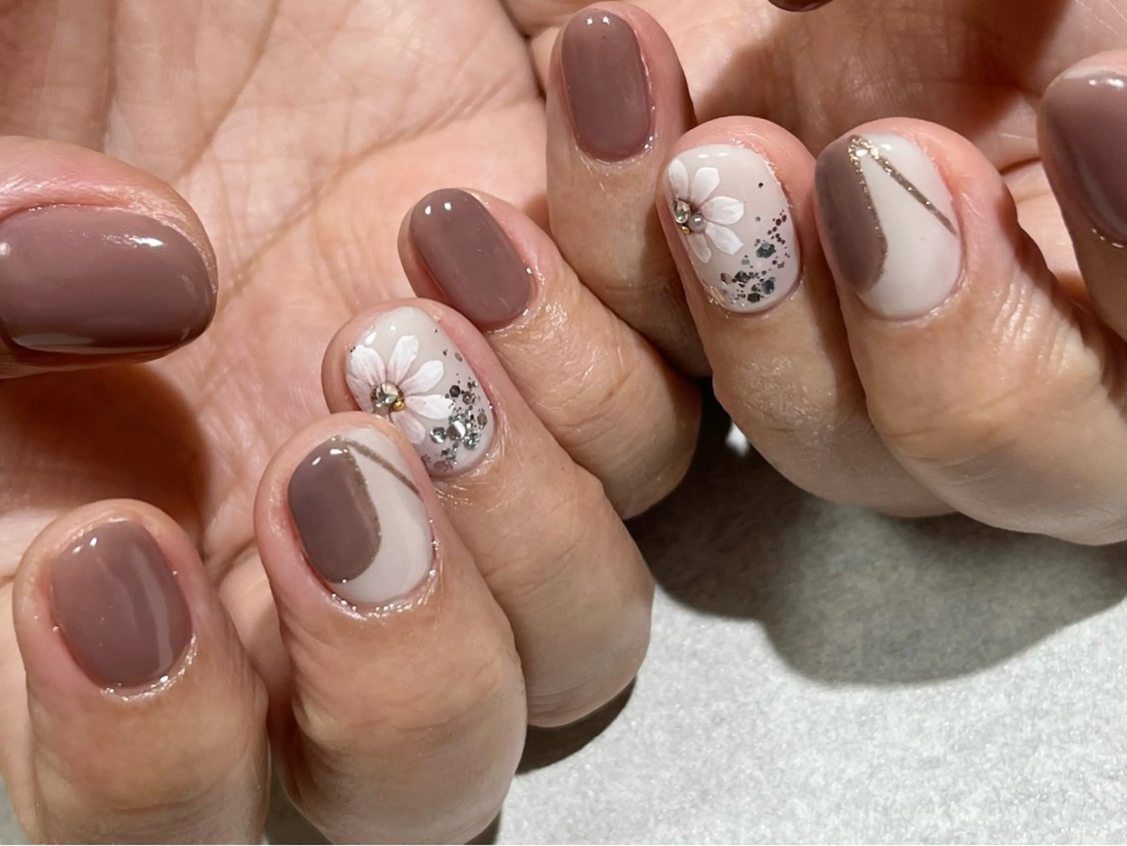 ネイル ハンドネイル repos 金山ネイルサロンのネイルデザイン