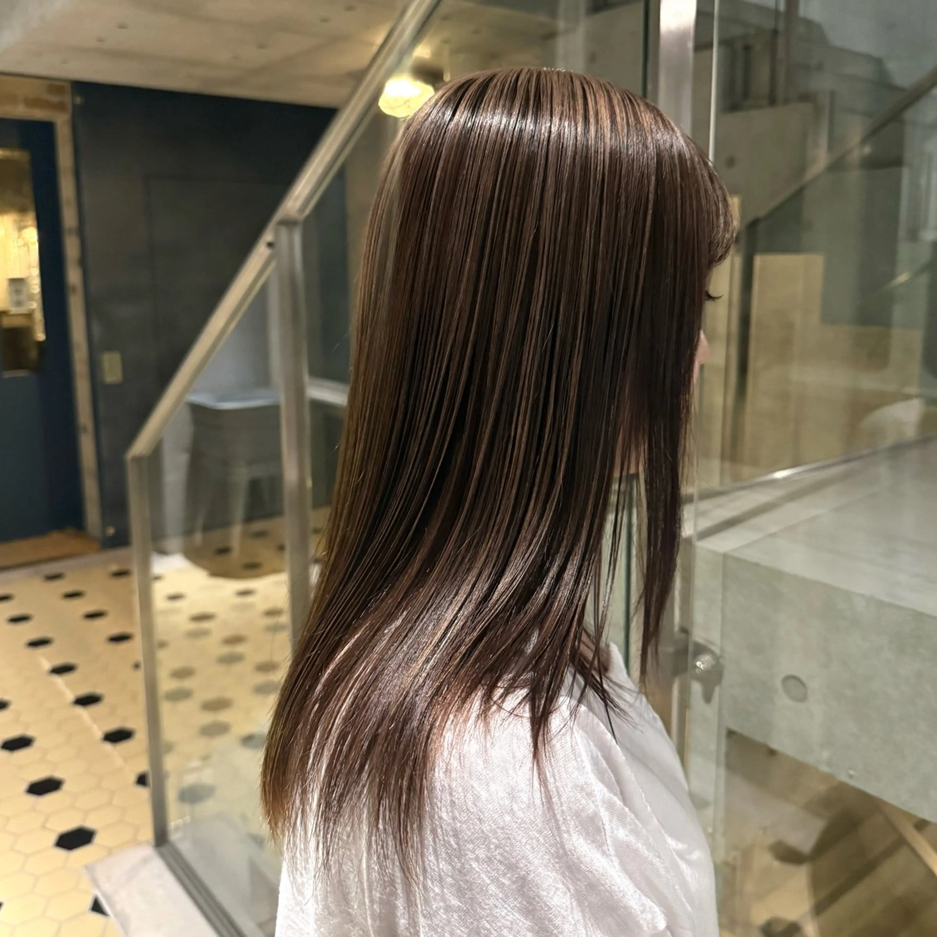 カラー RINA .のヘアスタイル