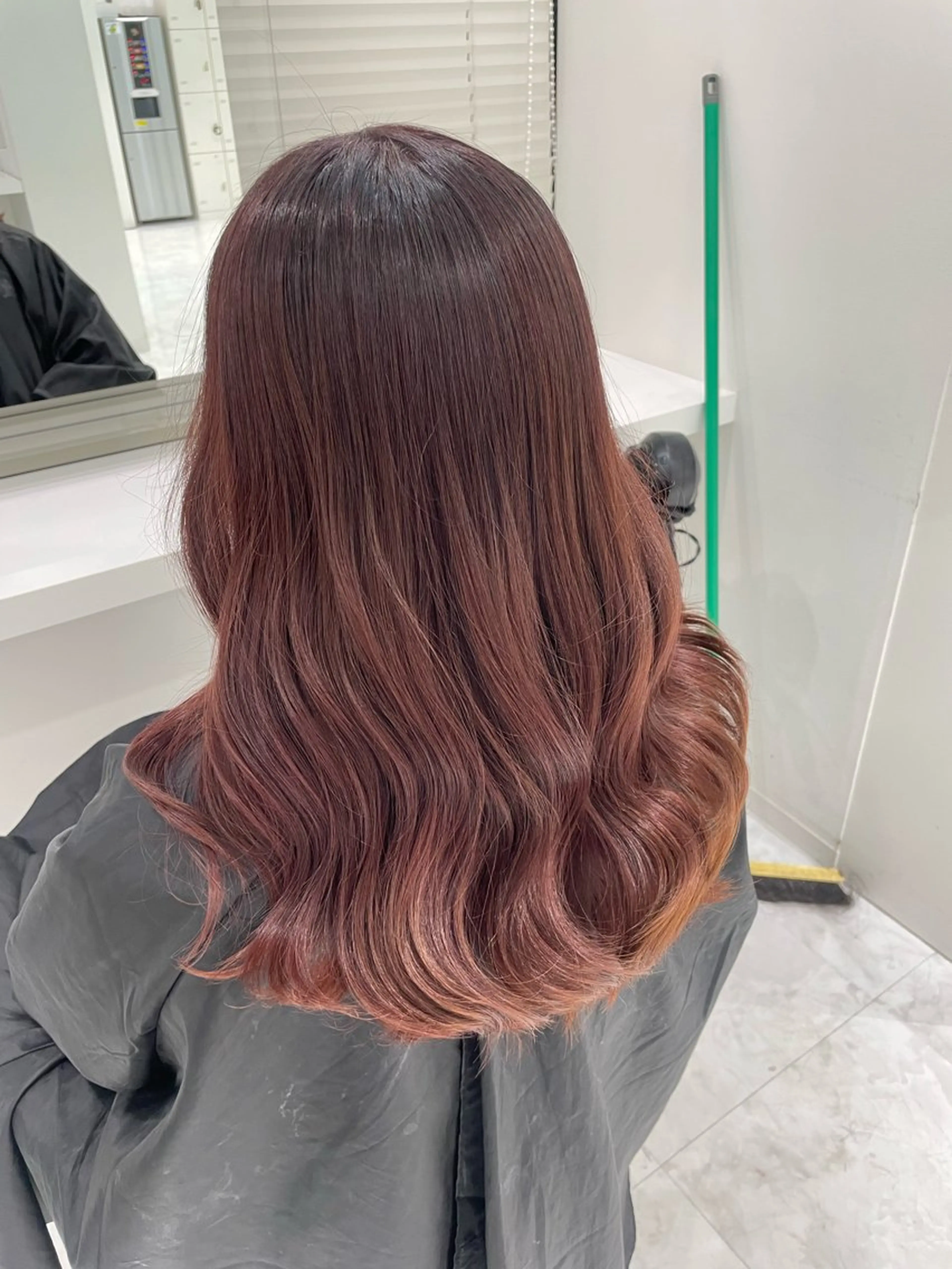 ロング カラー 🤍透明感ブラウン himi🤍のヘアスタイル