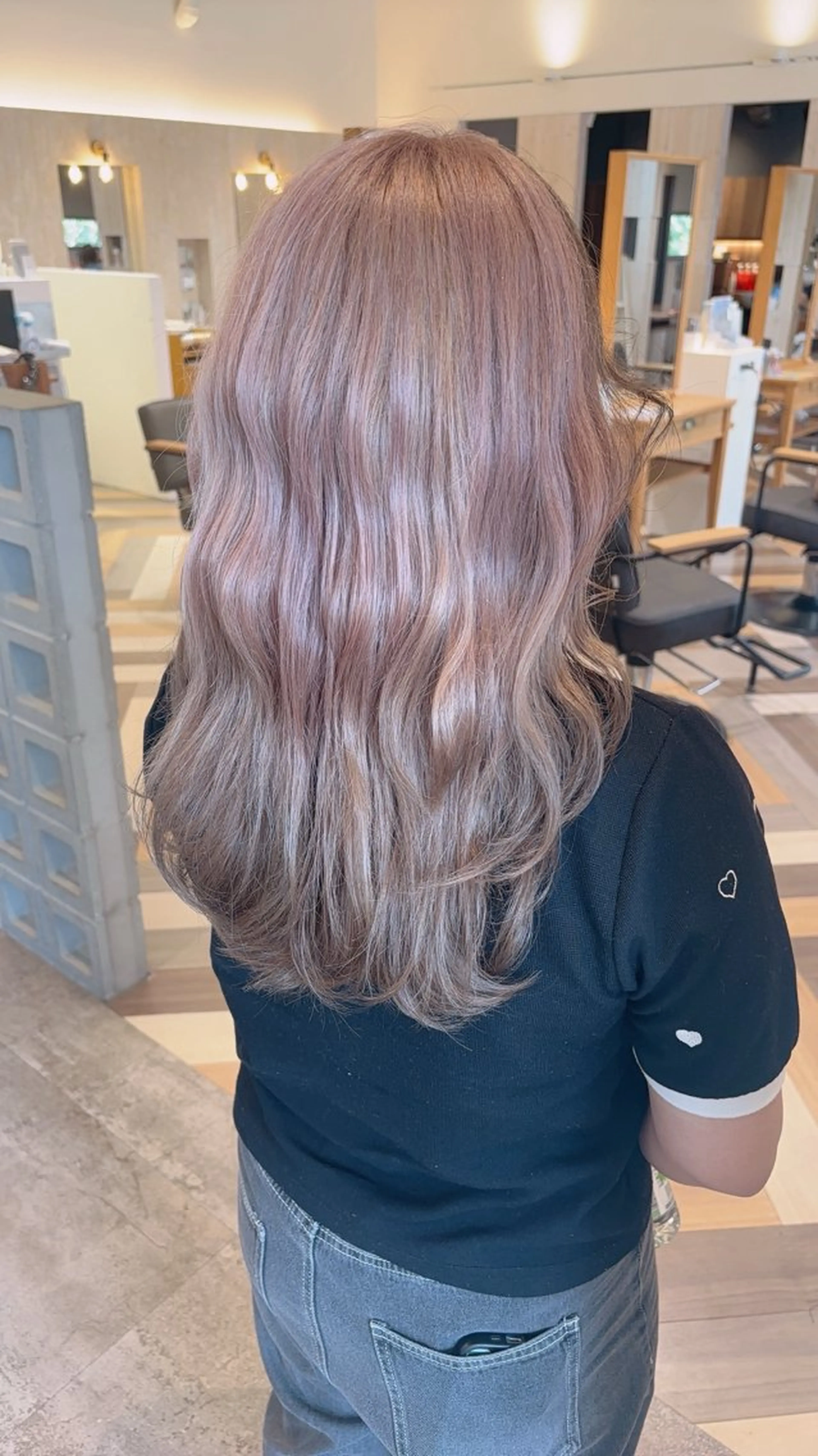 カラー mata-L23 かのんのヘアスタイル