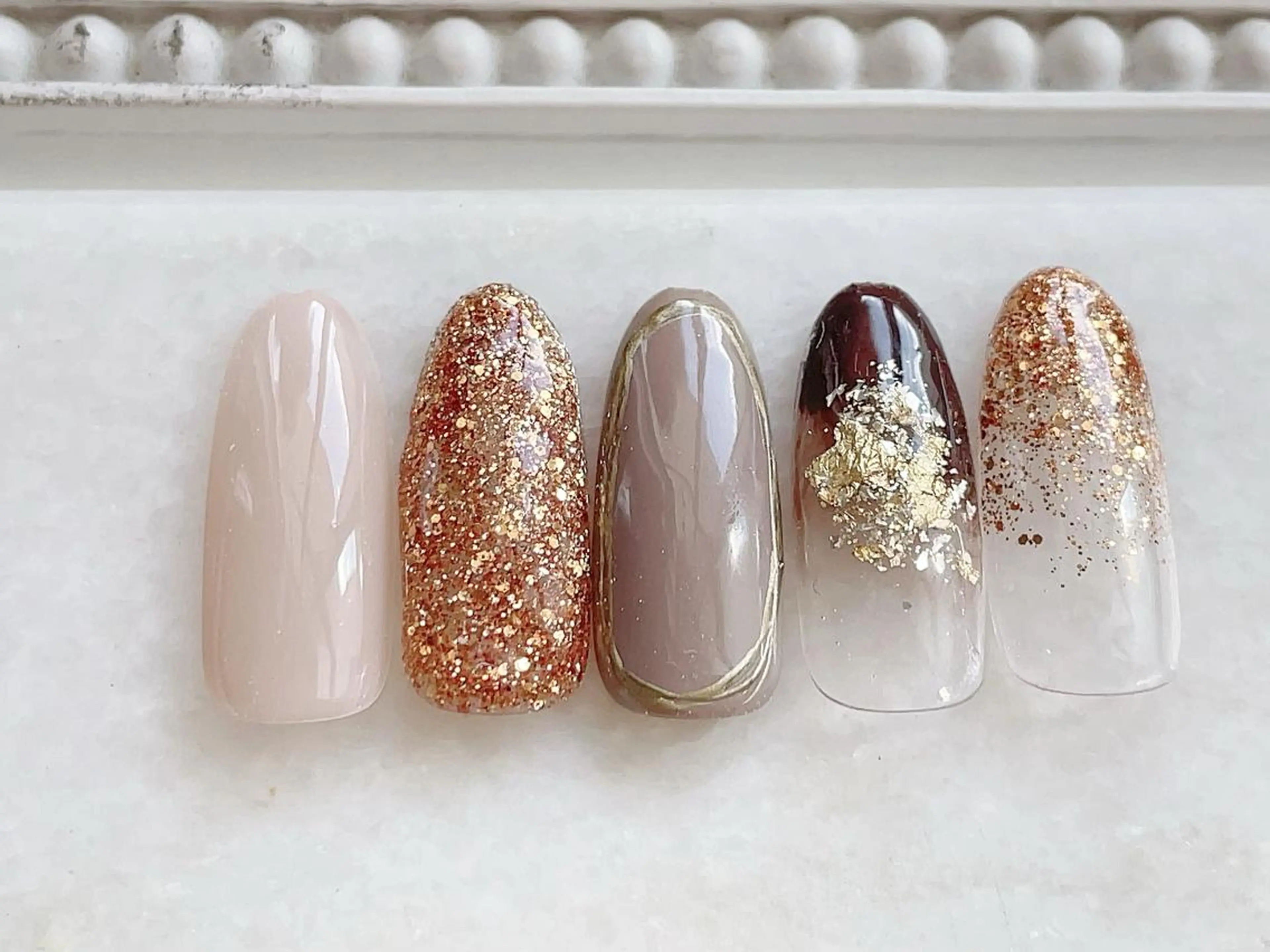 ネイル ジェルネイル キラキラネイル パラジェル ハンドネイル Satomi  のネイルデザイン