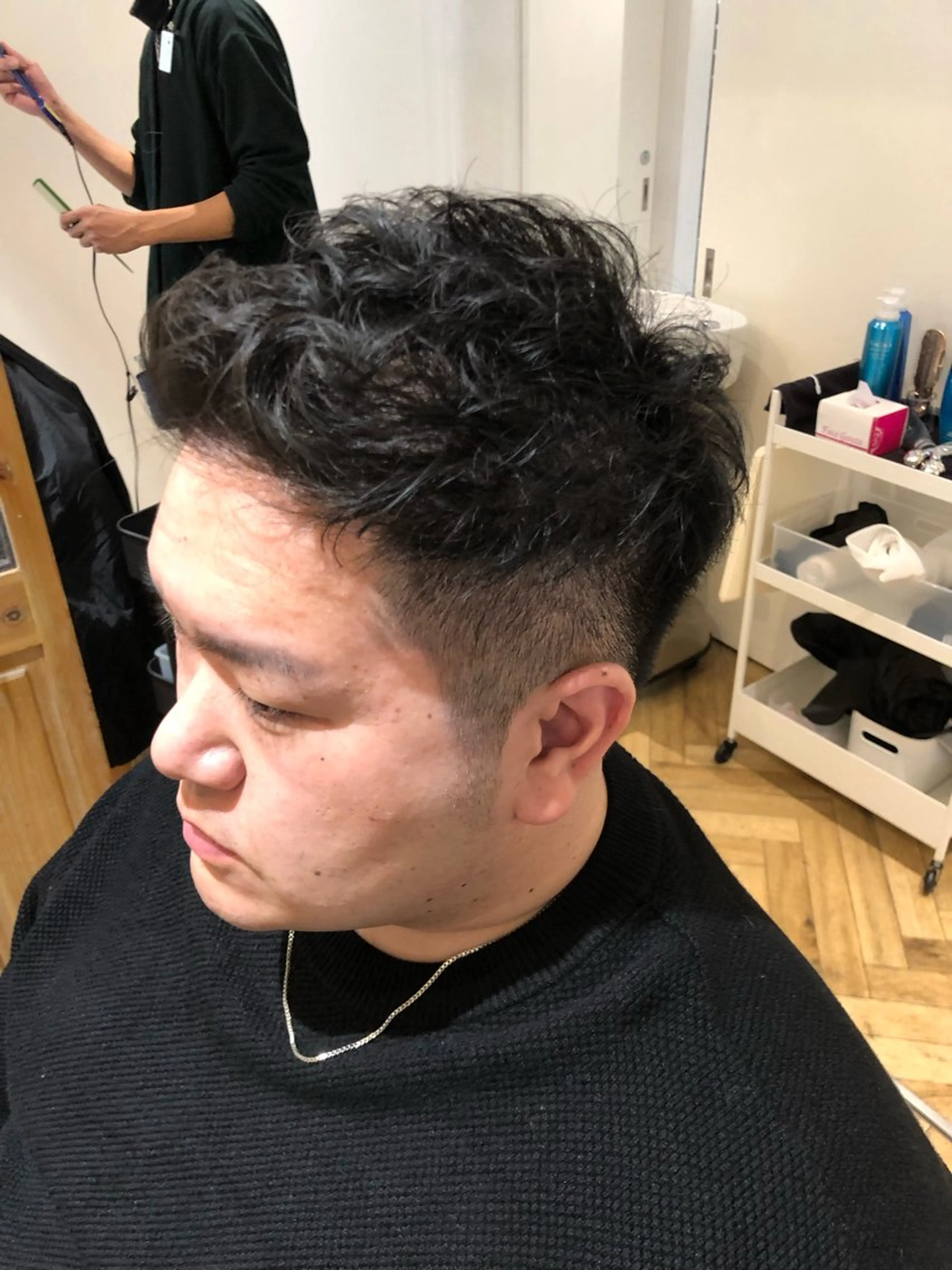 ショート カット パーマ ブリーチ無し白髪ぼか し/艶髪/津嘉山のヘアスタイル