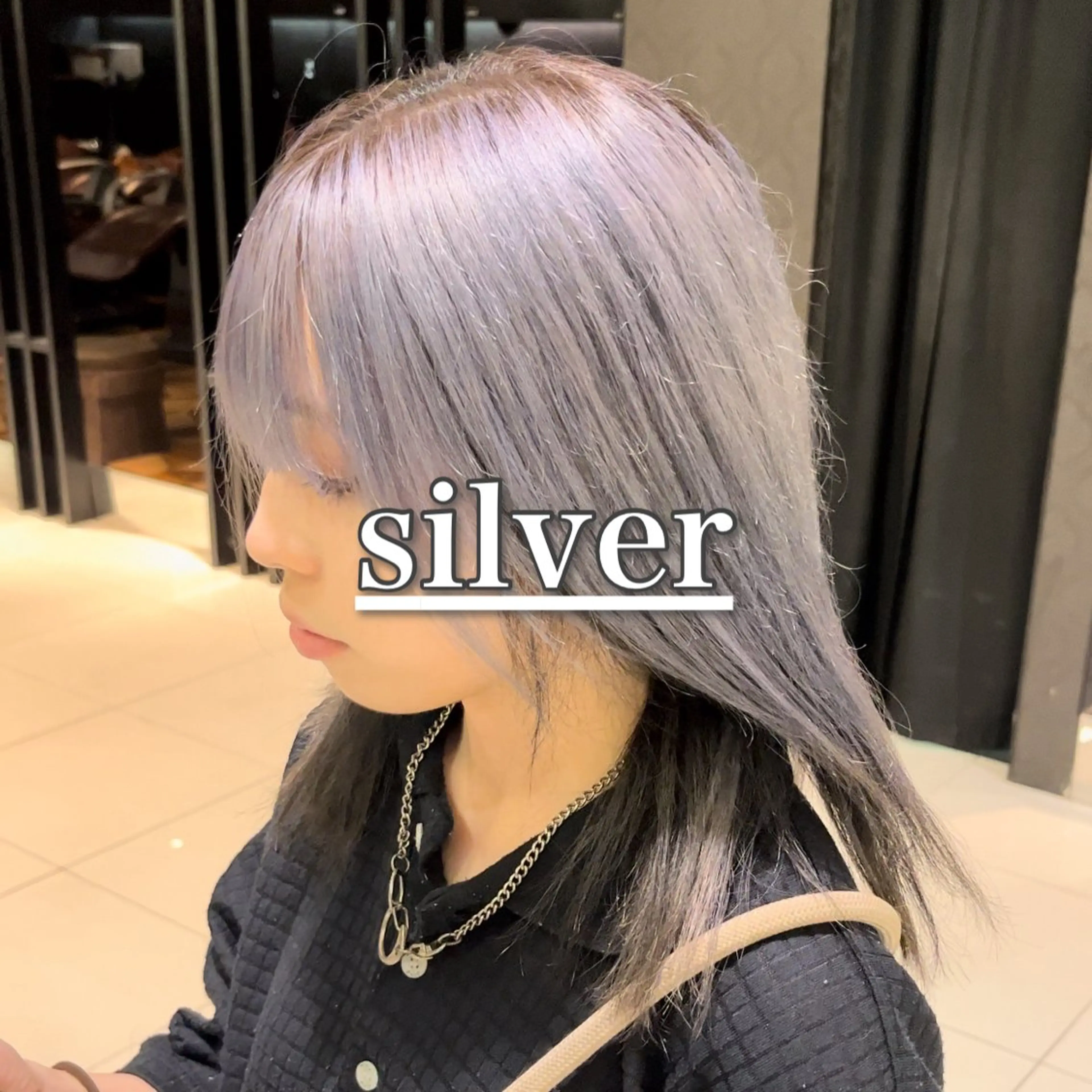 ロング カラー ブリーチ ハイトーンカラー シルバー ブリーチ/暖色カラー 宮城陽日のヘアスタイル