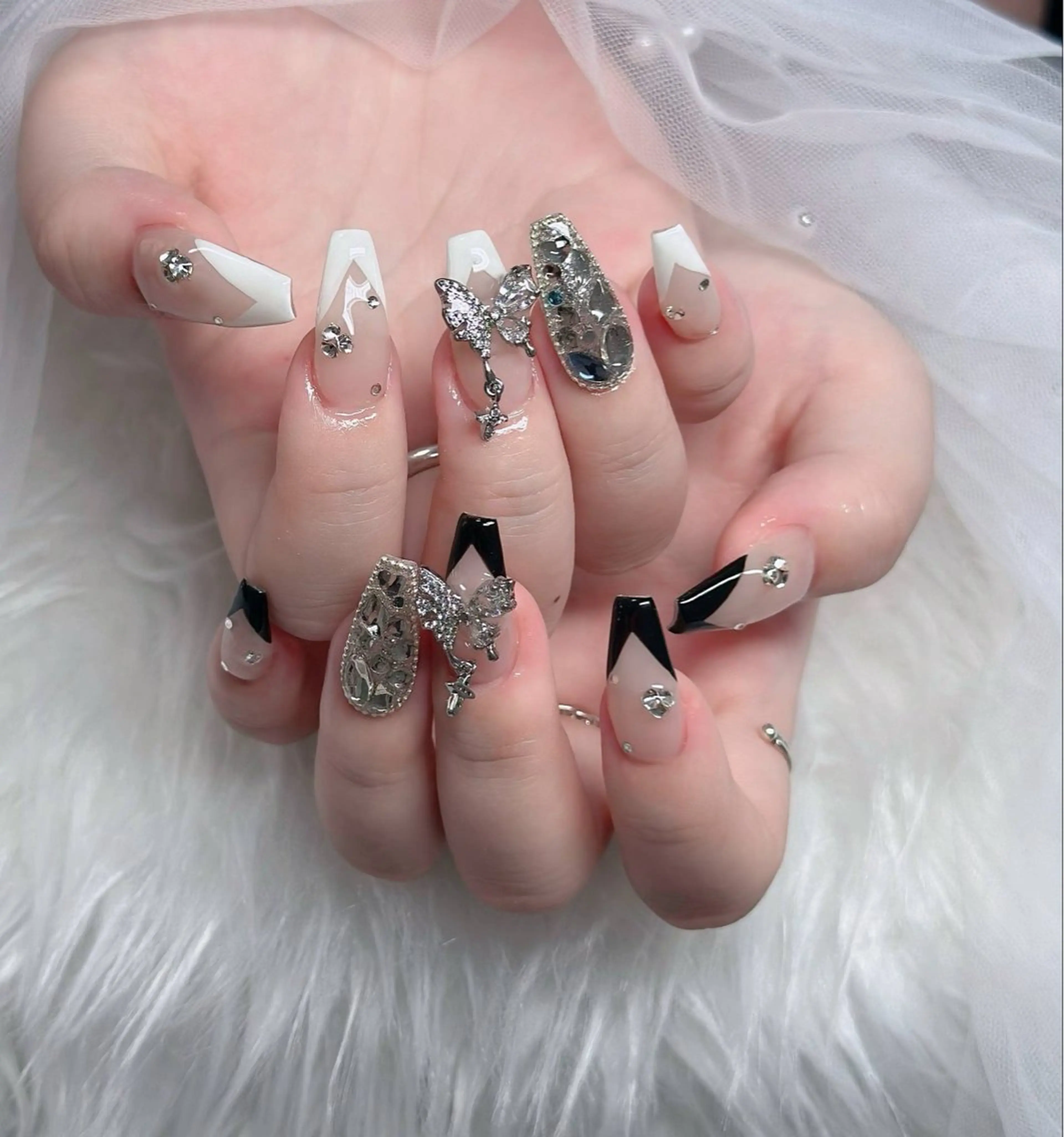 ネイル オーロラネイル フレンチネイル ジェルネイル ハロウィン 韓国ネイル ハンドネイル neco H.babynailのネイルデザイン