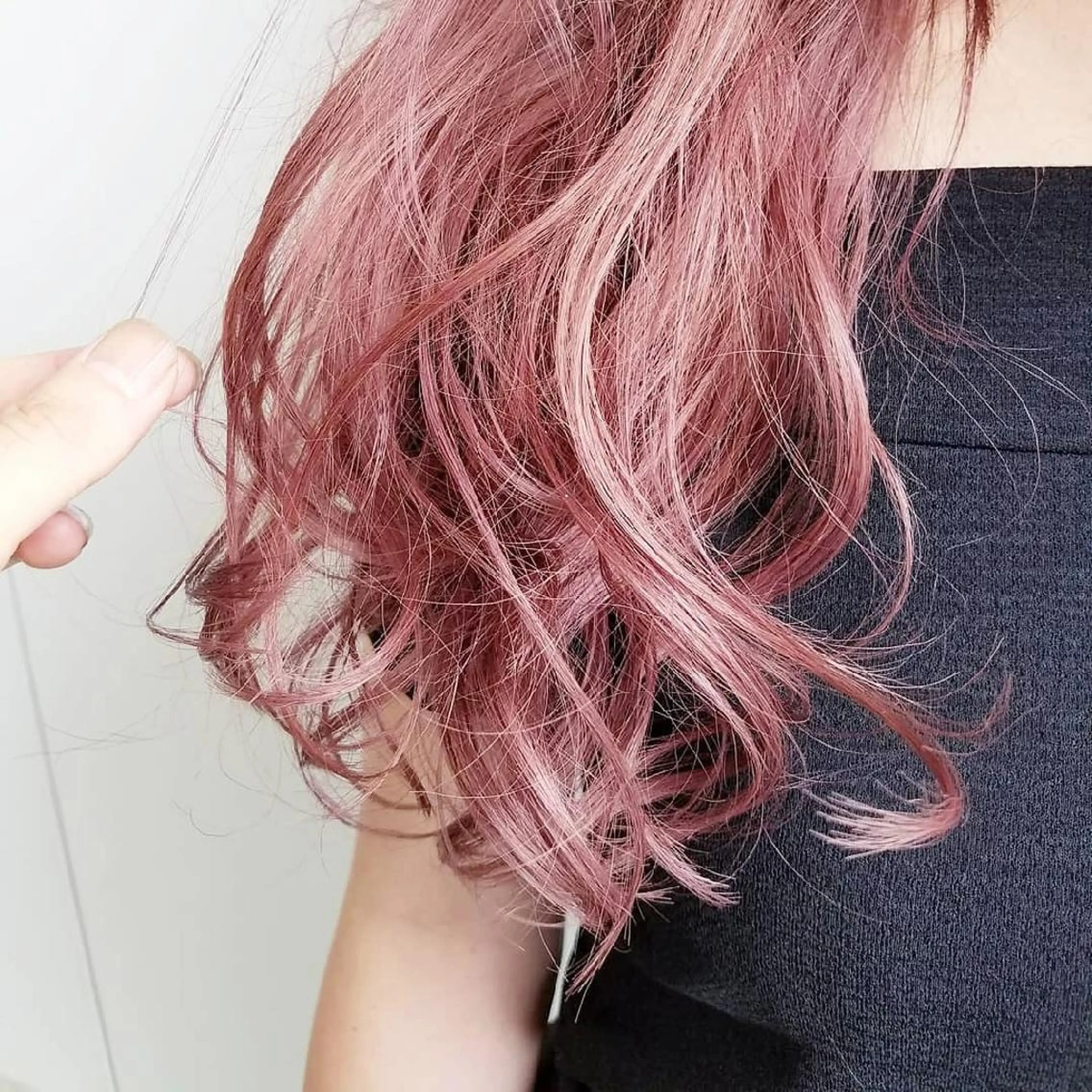 カラー ミディアム iplus✴ まつげ、眉毛、耳つぼのマツエク・マツパデザイン