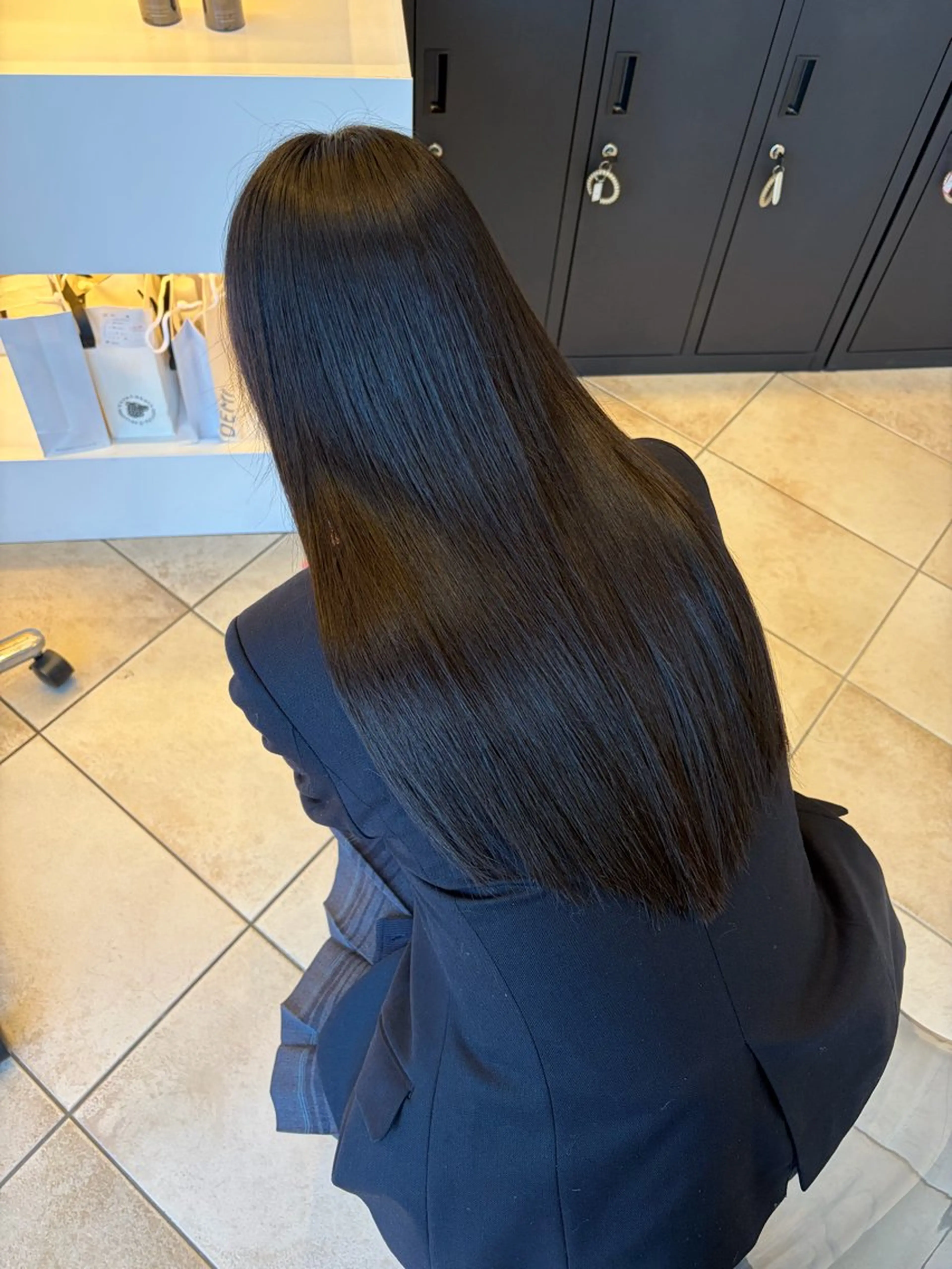 ロング 縮毛矯正 🐰根本 姫音｜ 淵野辺カラー🤍🫧のヘアスタイル