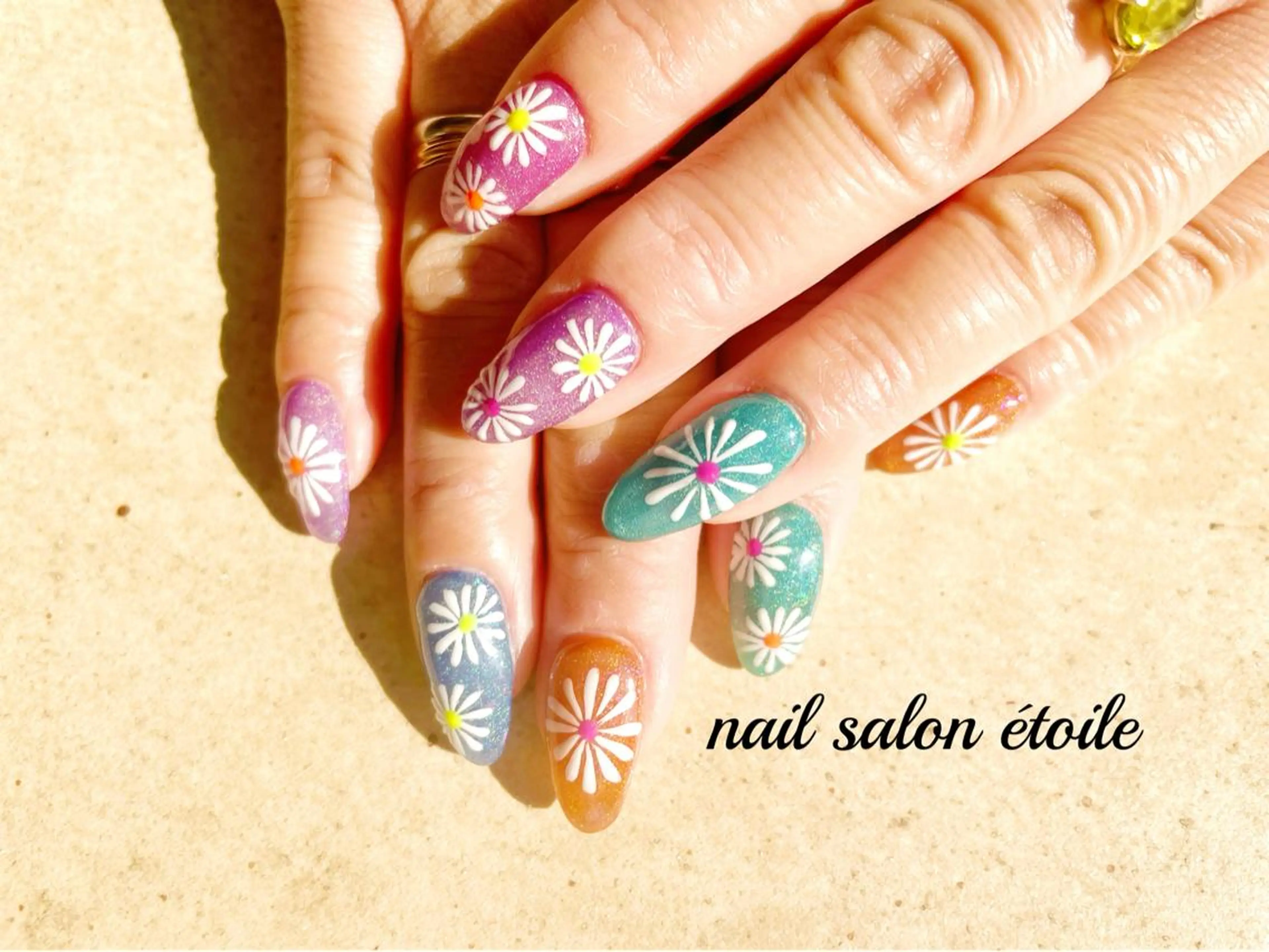 ネイル フラワーネイル ジェルネイル マグネットネイル 夏ネイル ハンドネイル nail salon étoileのネイルデザイン