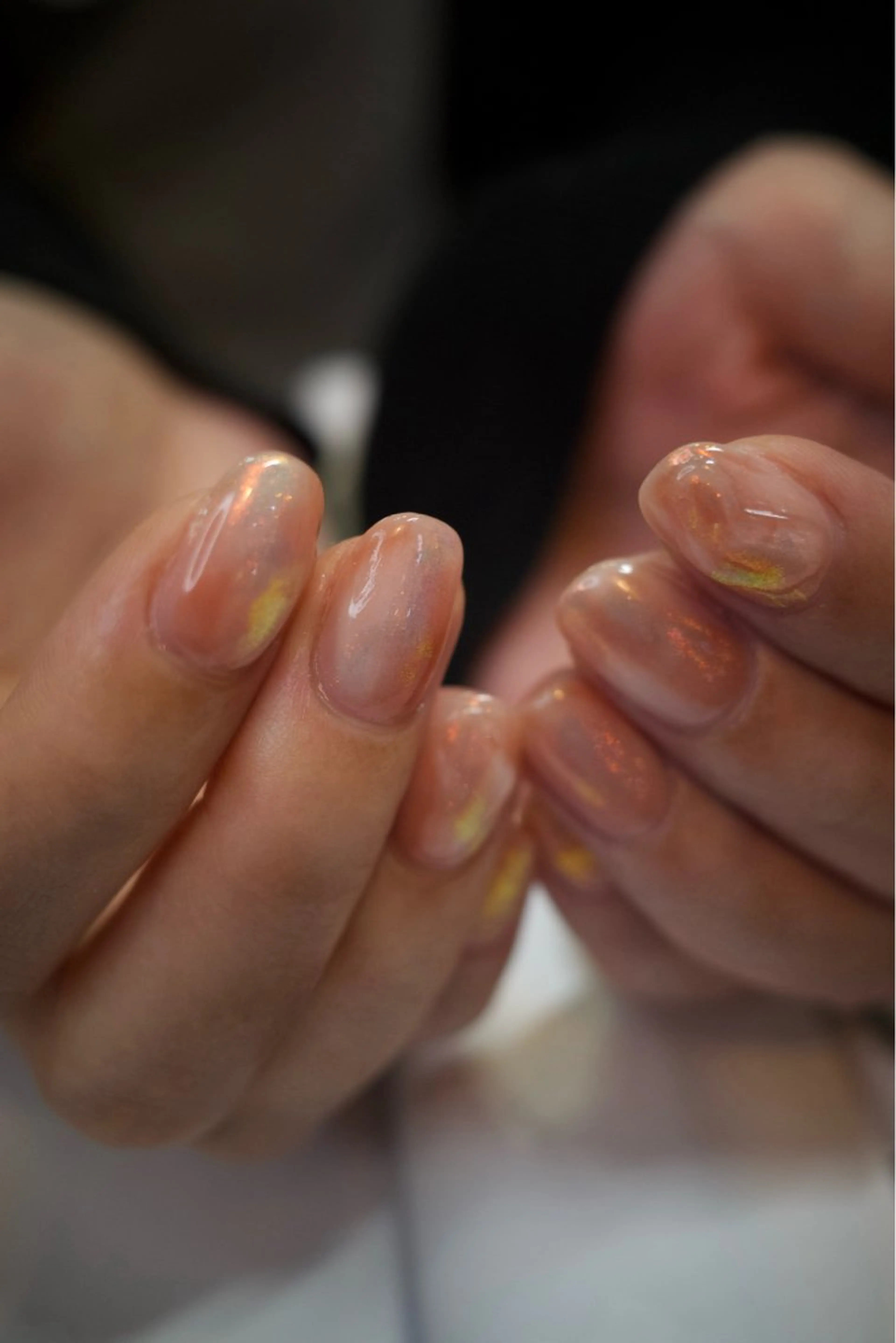 ネイル ハンドネイル anyora nail salon所属・大人ワンホン キラキラ／Ayanoのネイルデザイン