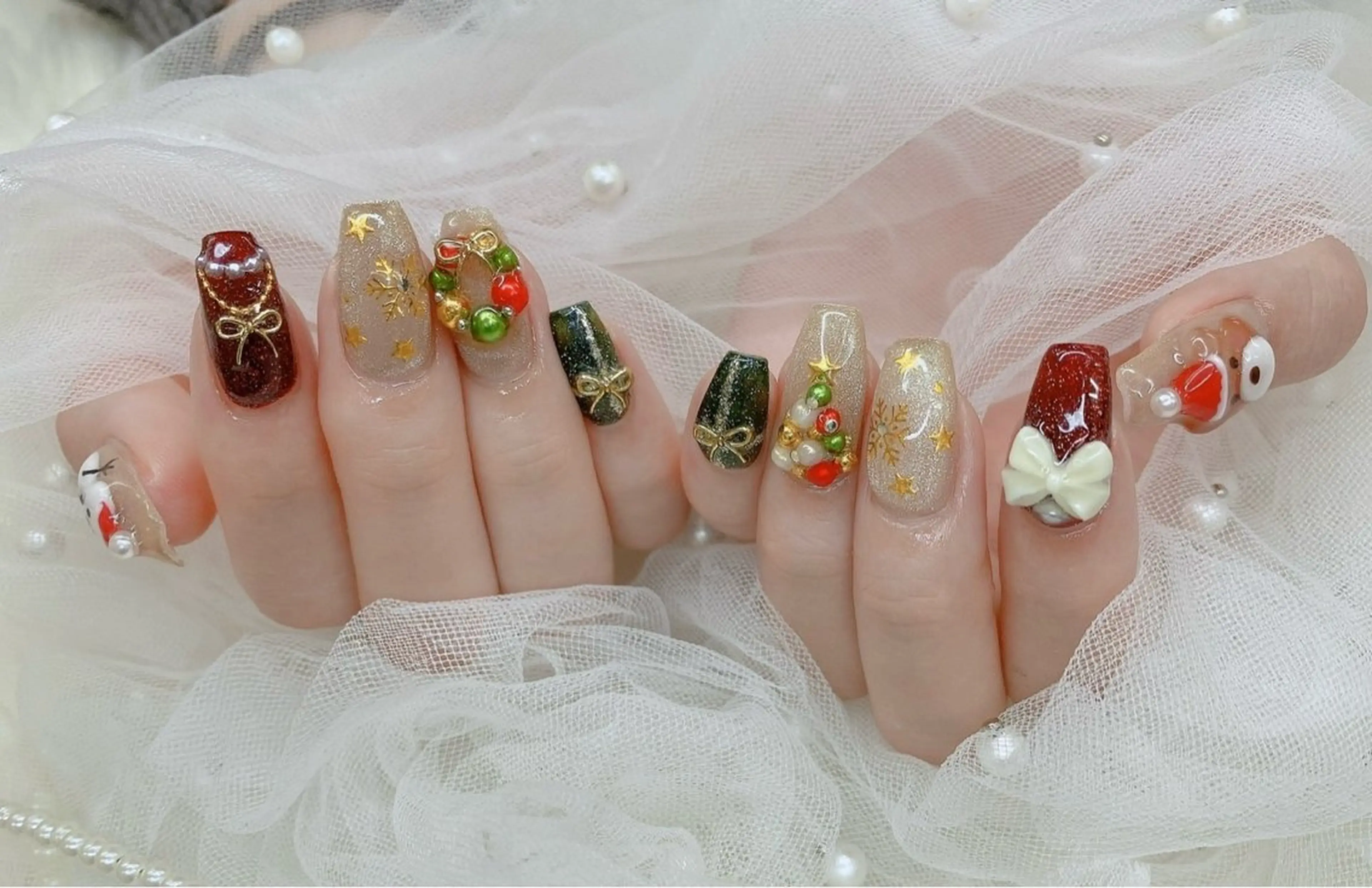 ネイル ハンドネイル フットネイル R salonのネイルデザイン