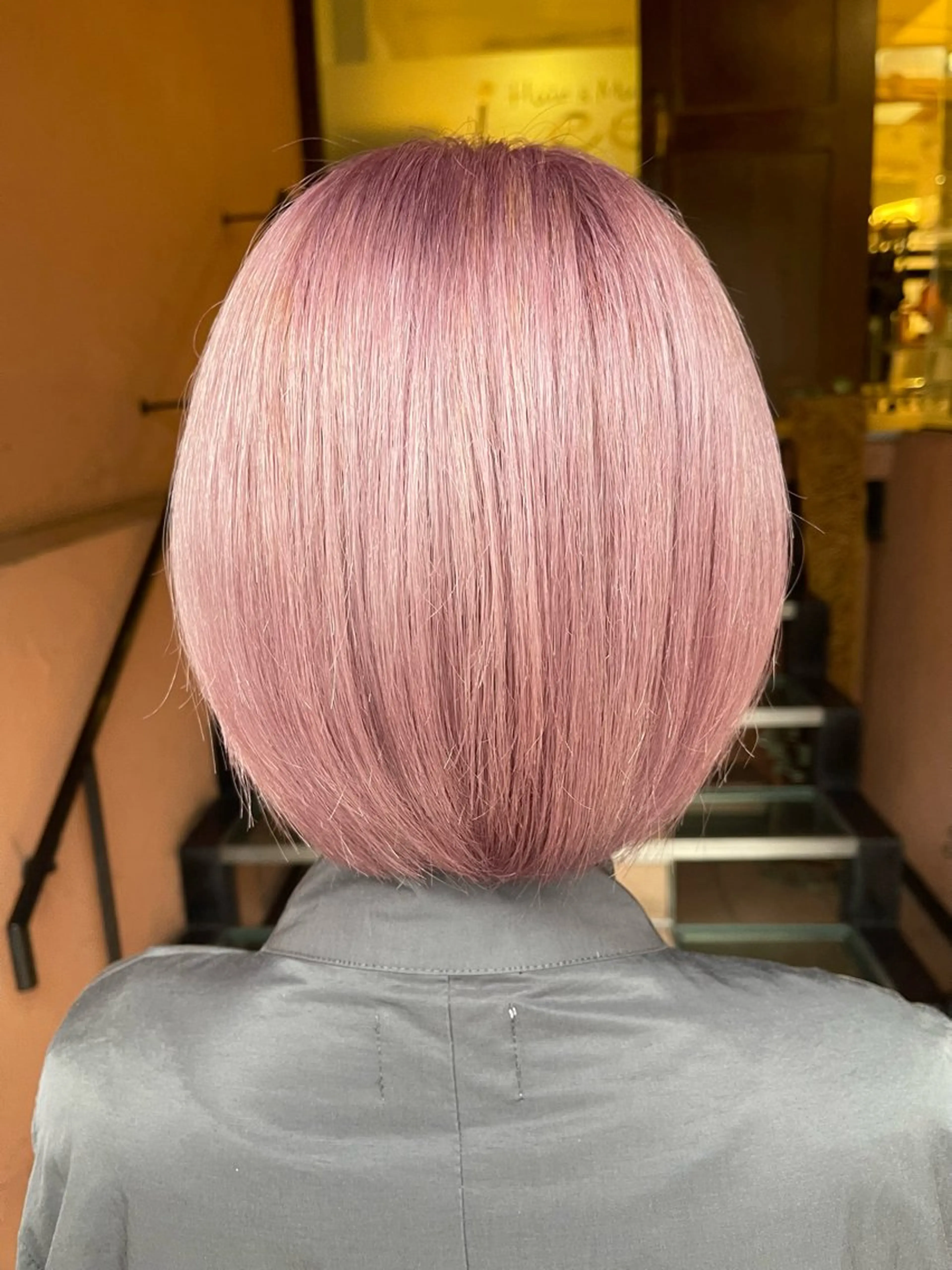 ミディアム カラー ブリーチ カット ヘアカラー トリートメント Che'ri所属・海外レイヤー/ レイヤーカット/和田のヘアスタイル