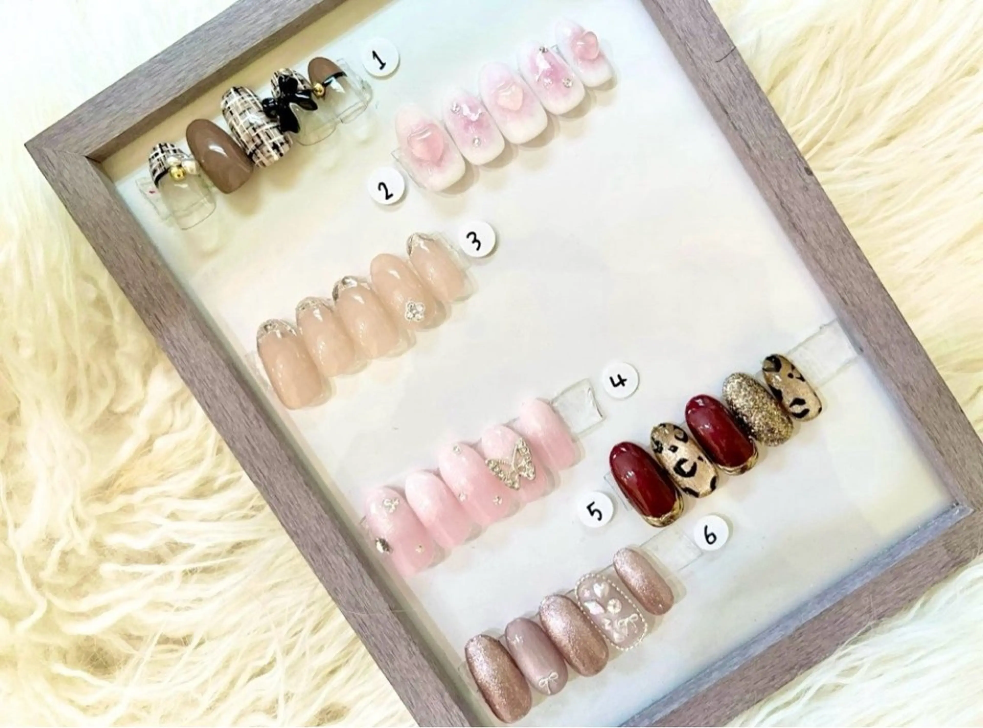 ネイル Queennail 北堀江AYAのネイルデザイン