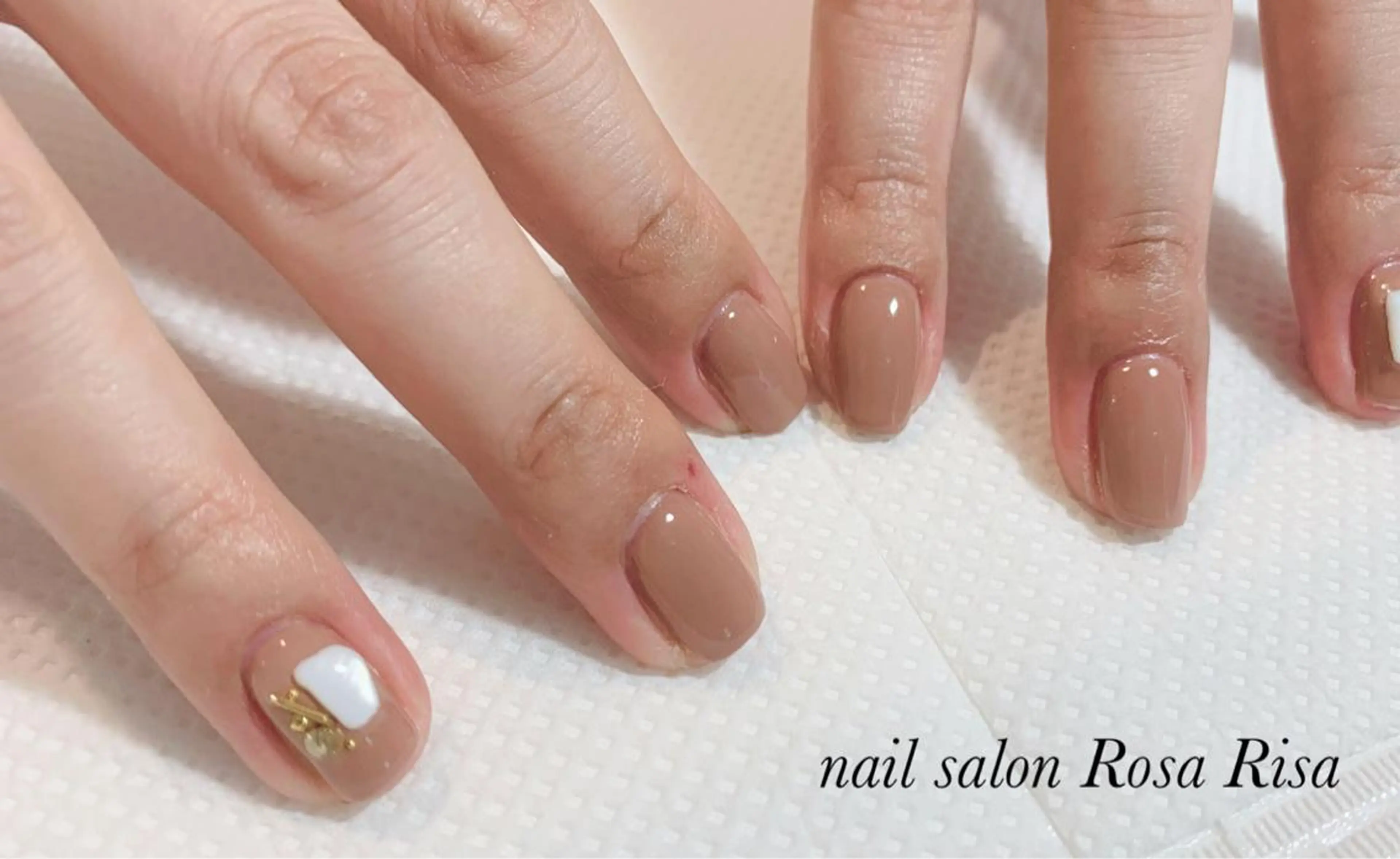 ショート ネイル ハンドネイル ネイルスタジオ シェイクユアハンズのネイルデザイン