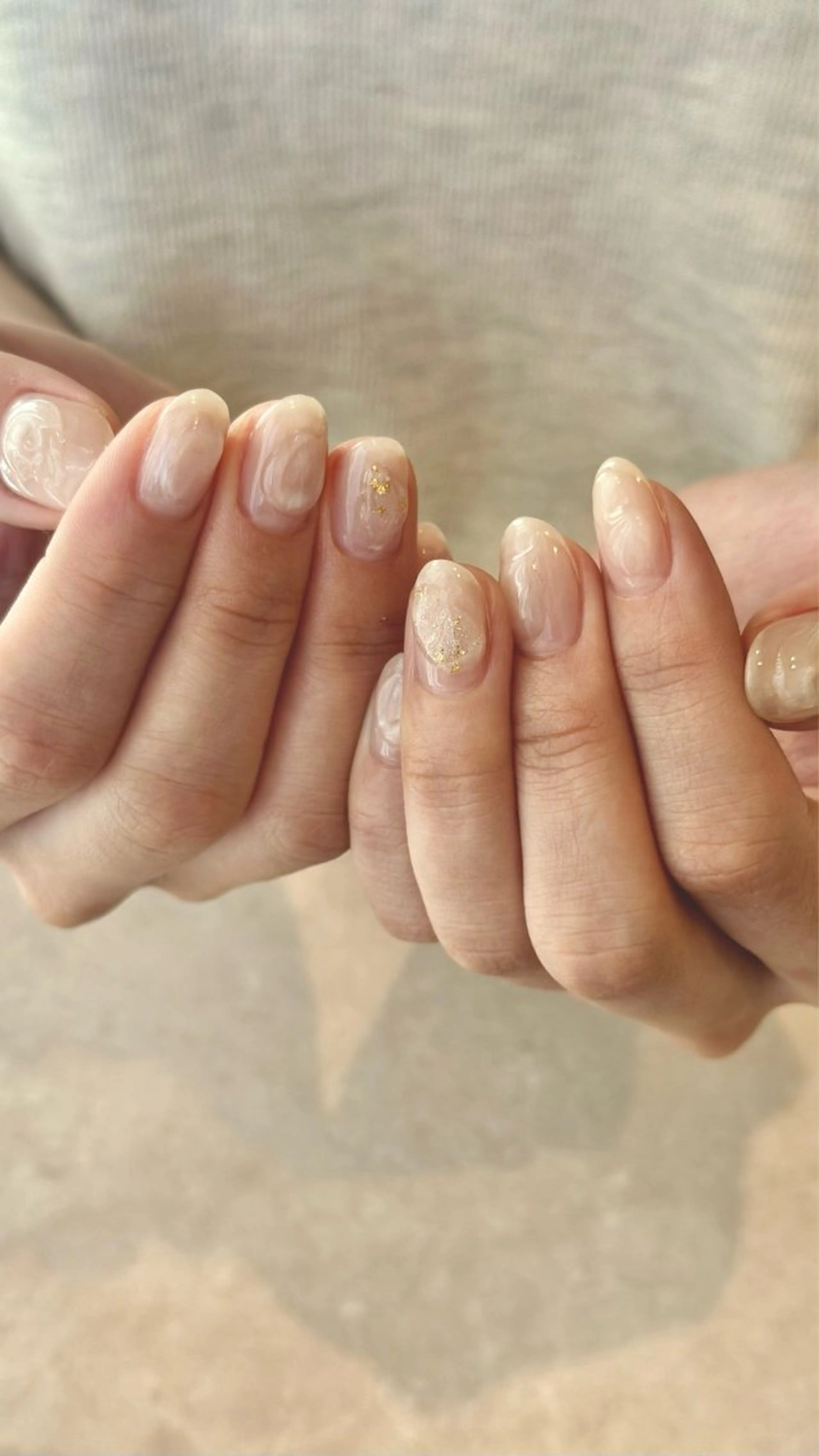 ネイル ニュアンスネイル aoi .のネイルデザイン