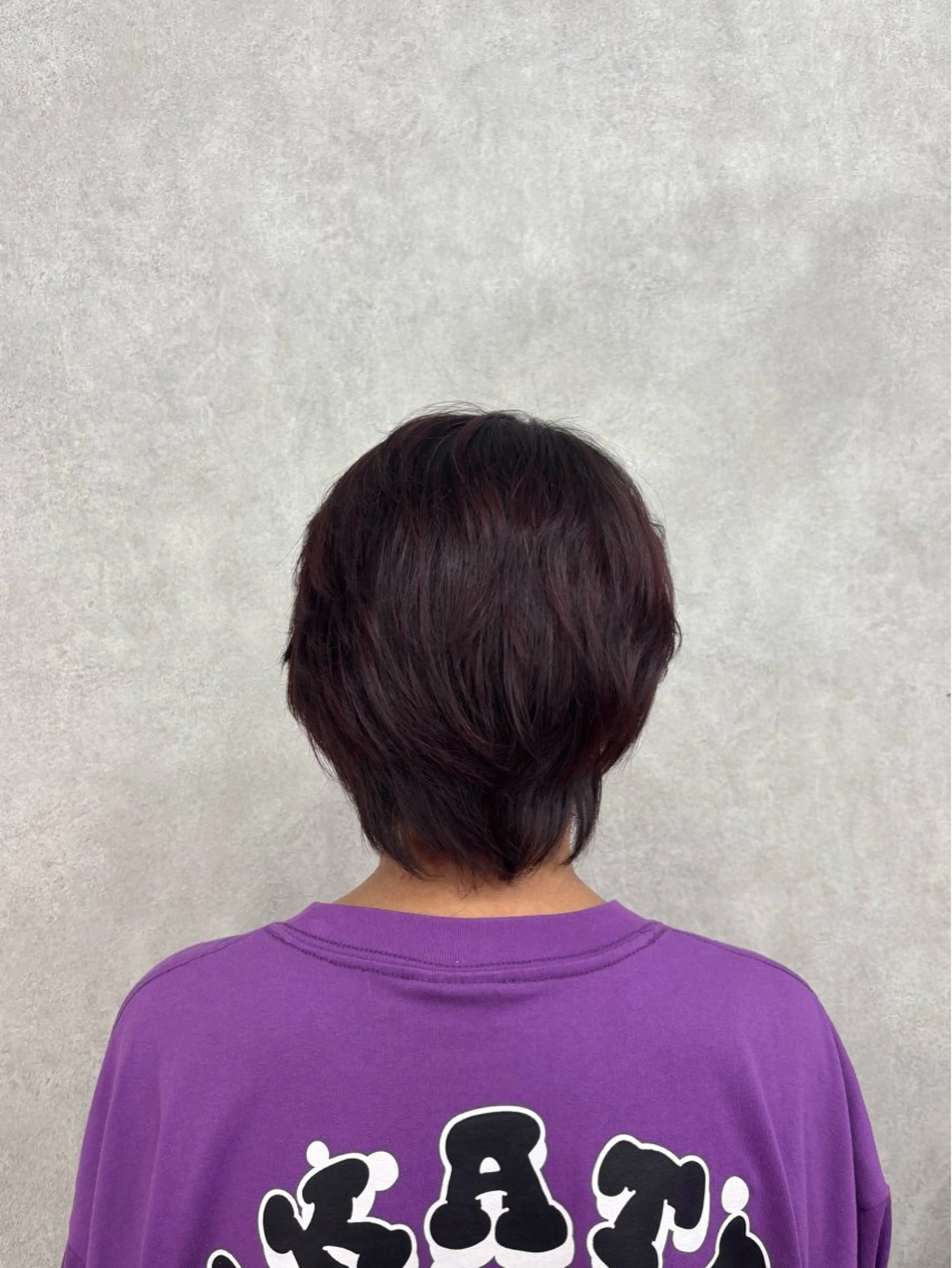 ショート カラー レッドカラー 倉澤 愛理のヘアスタイル