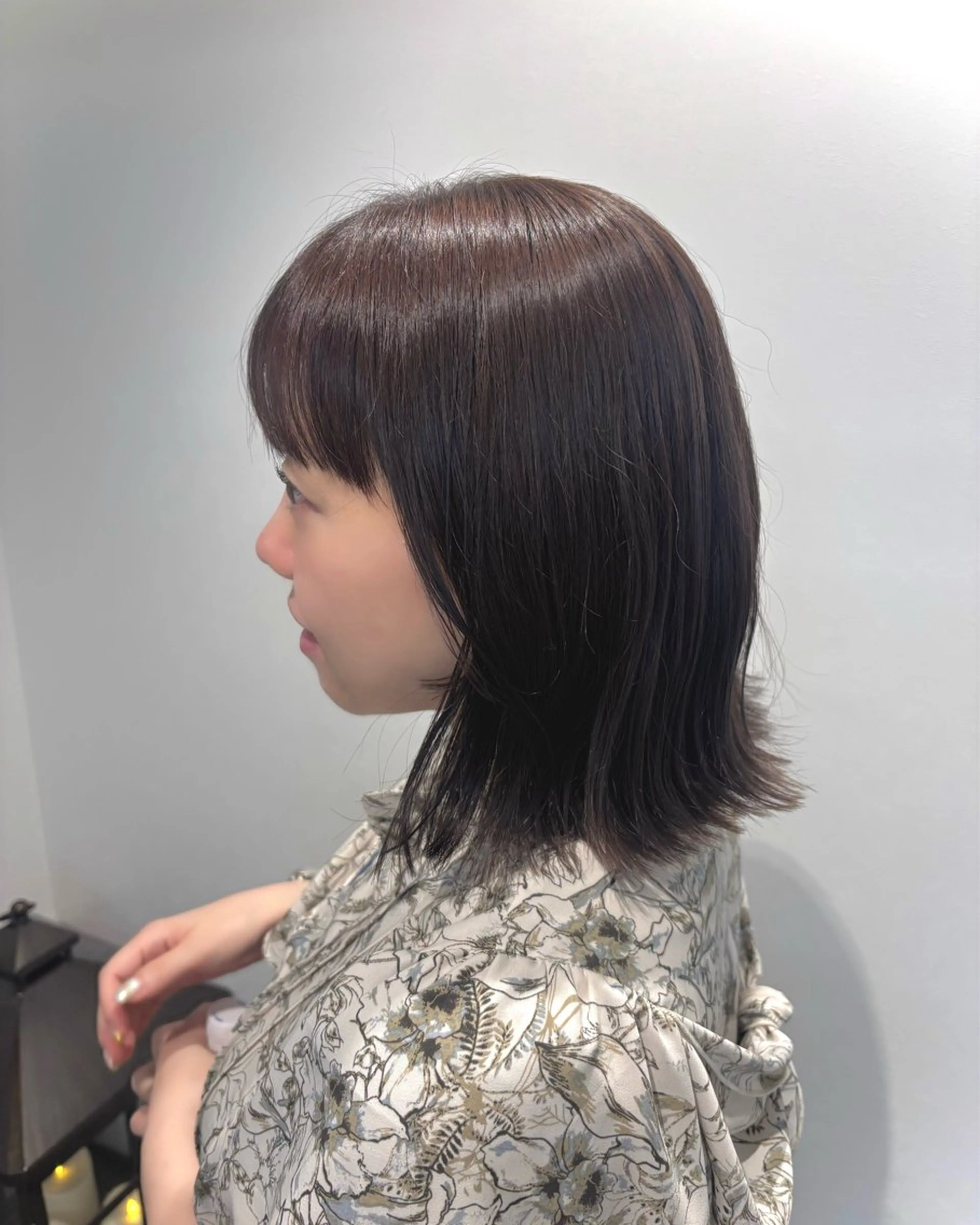 ショート カラー オリーブカラー ボブ 外ハネヘア カット ヘアカラー かどたはるな レイヤー/パーマのヘアスタイル