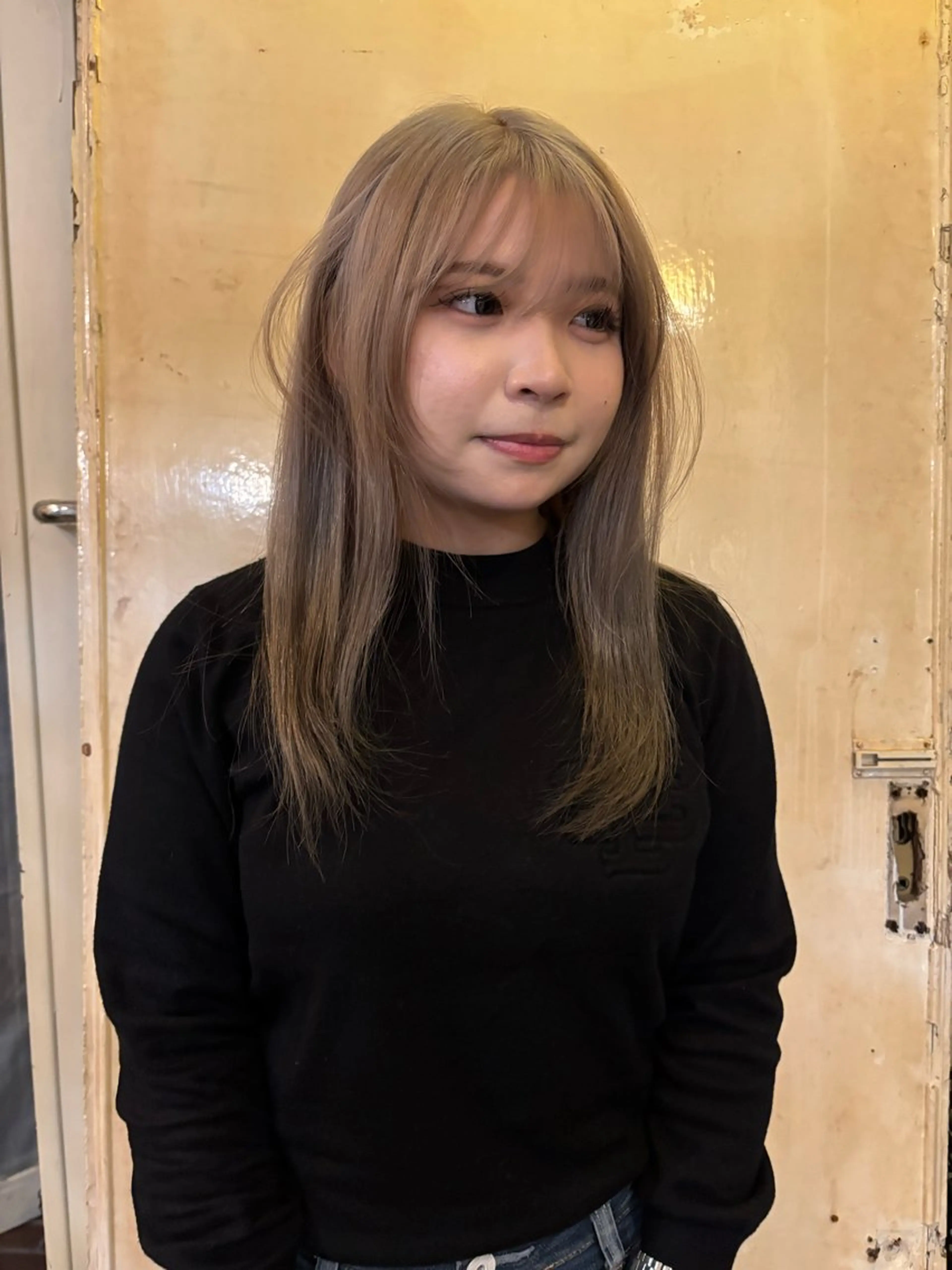 セミロング ヘアカラー トリートメント sea's所属・ヒラカホ/矢場町/ ブリーチ/似合わせのヘアスタイル