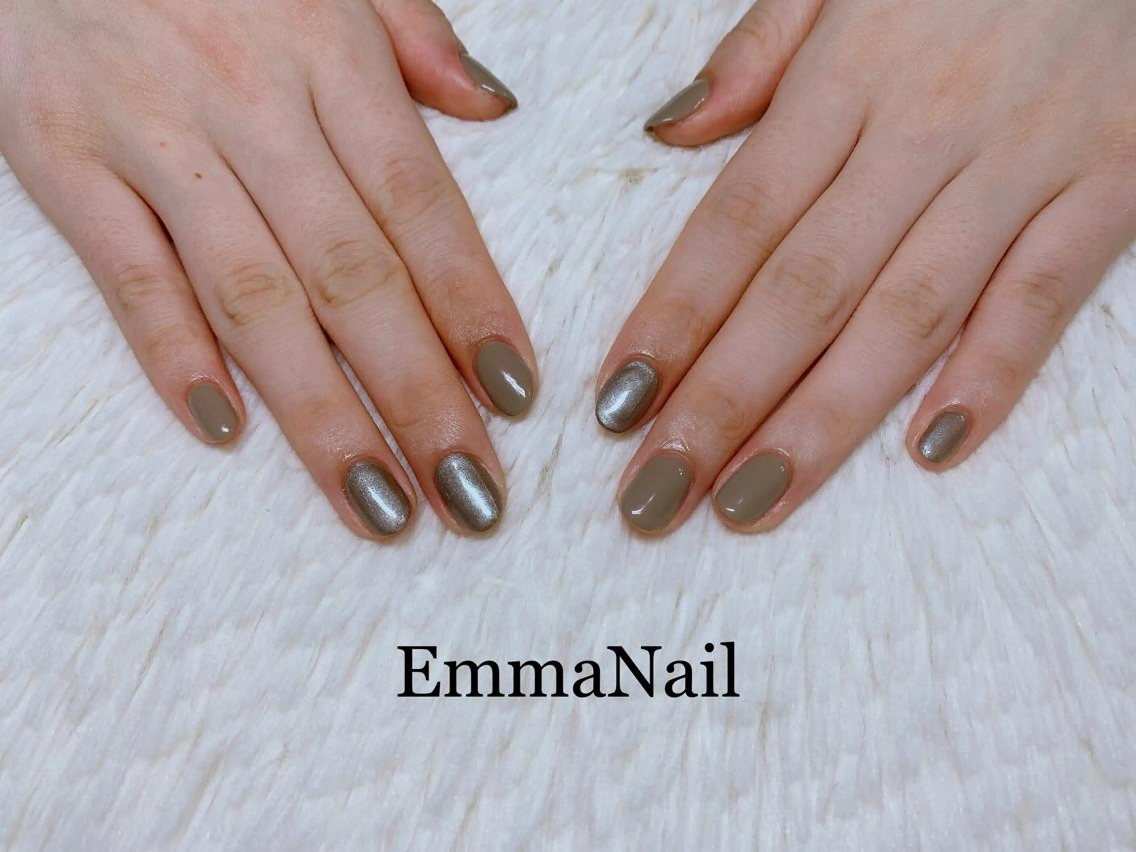 ネイル ジェルネイル ワンカラーネイル ハンドネイル salon EM&A emiのネイルデザイン