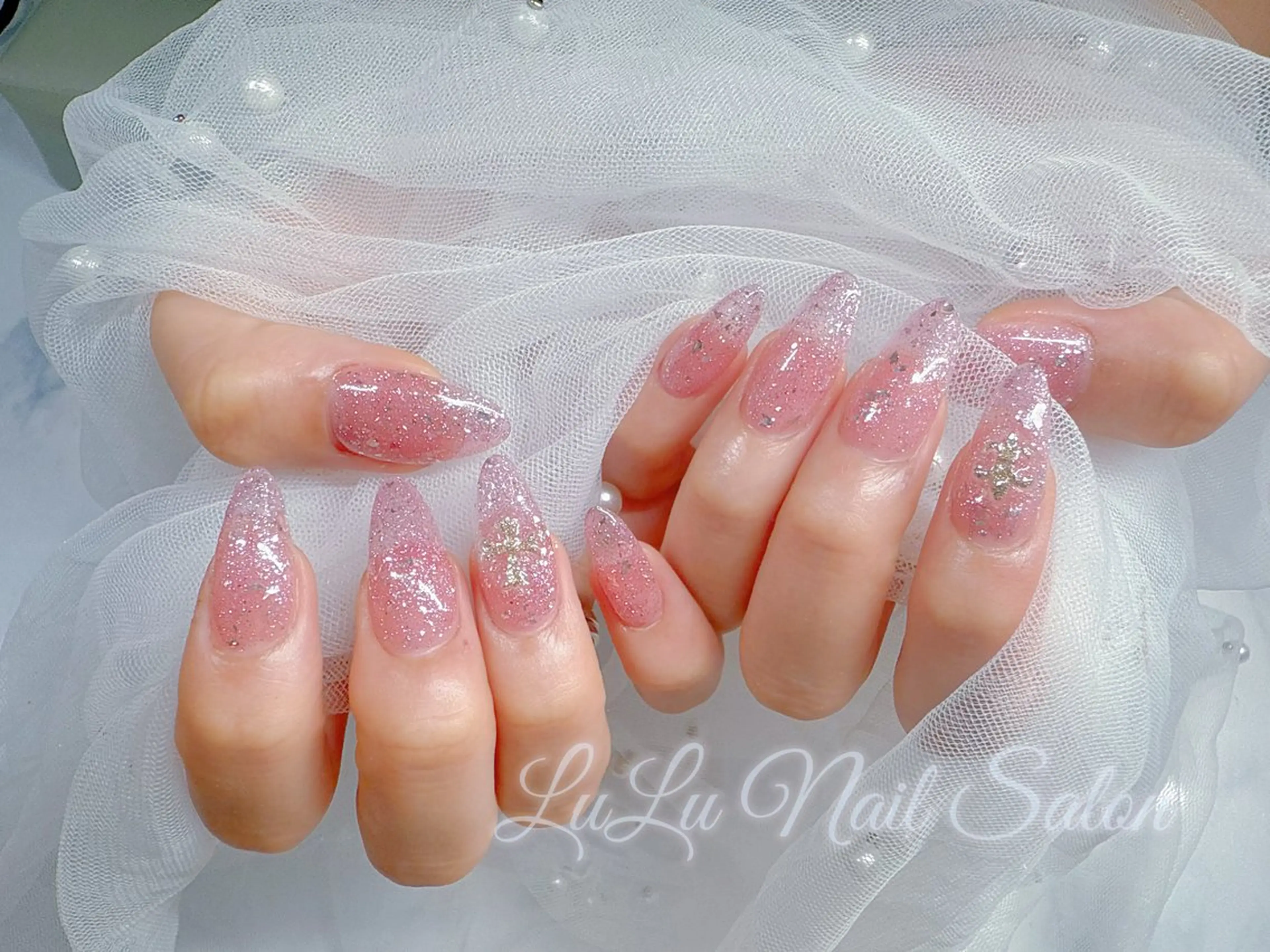 ネイル ハンドネイル LULU Nail  Salon 新宿所属・LU LU NailSalonのネイルデザイン