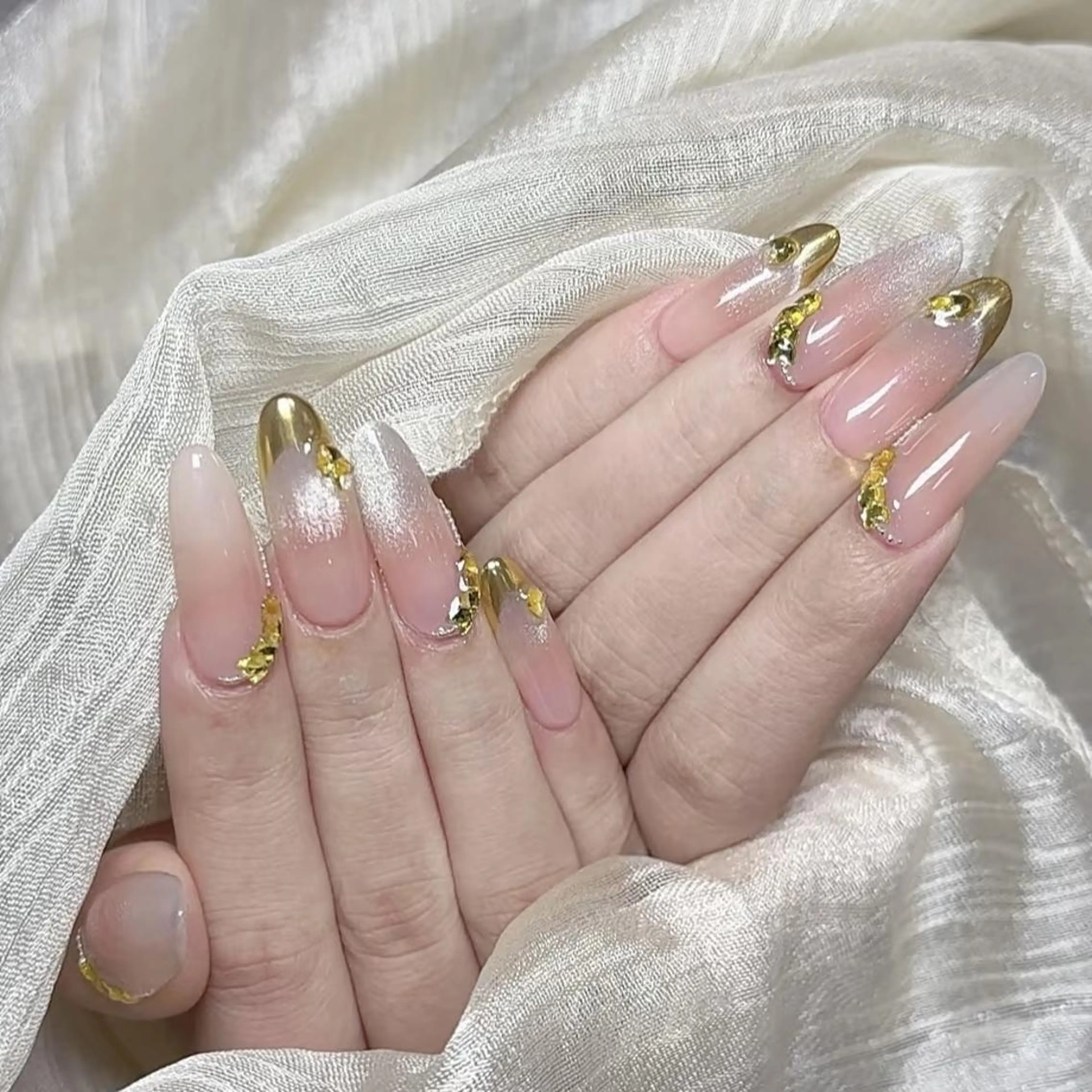 ネイル ハンドネイル DEMAIN- 🕊️のネイルデザイン