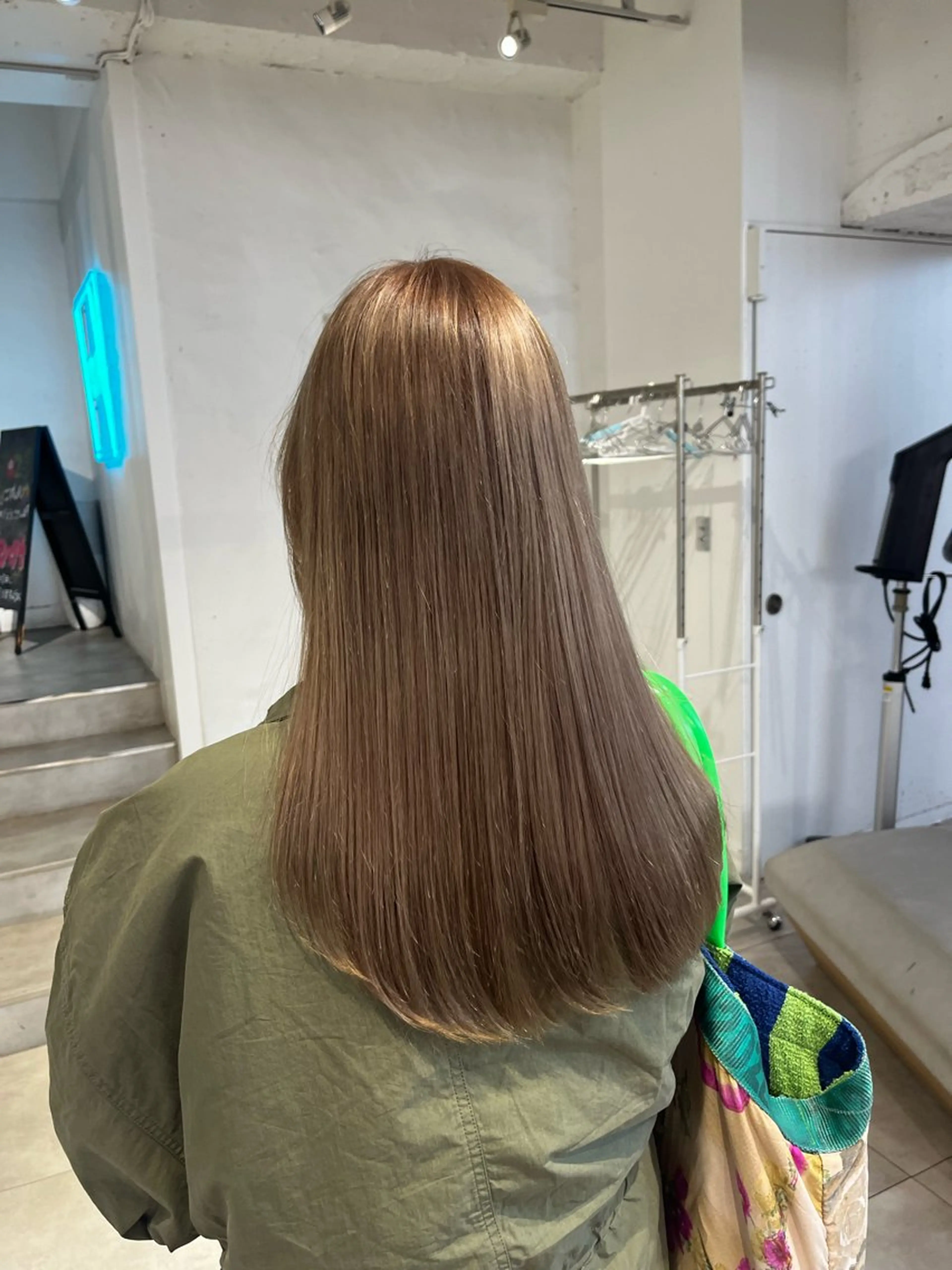 ロング カラー ヘアカラー メンズパーマ/ メッシュ📍ユリのヘアスタイル