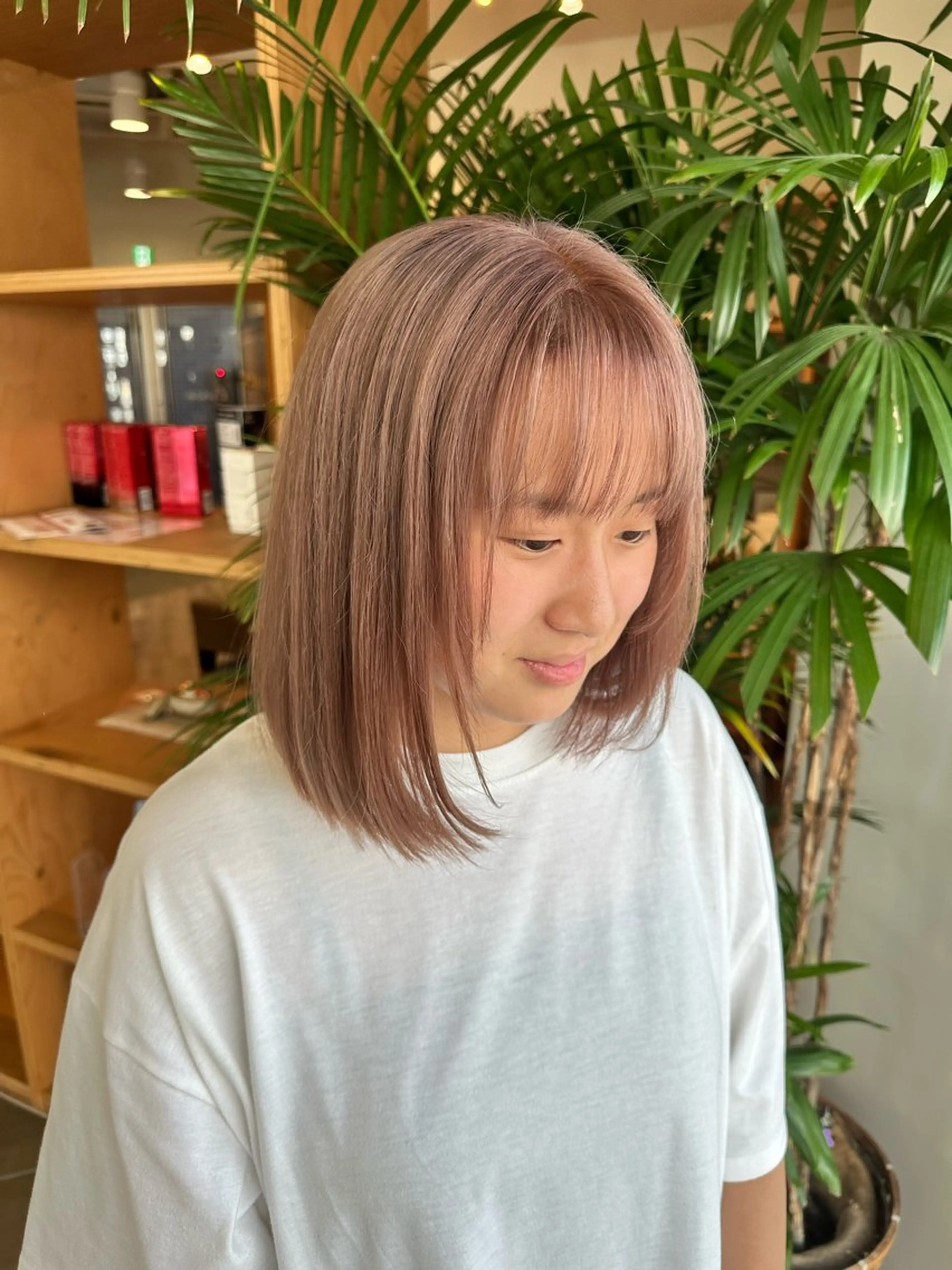 カラー ベージュカラー ミルクティーベージュ カット ヘアカラー ブリーチカラー/ わきたちえ🌻のヘアスタイル