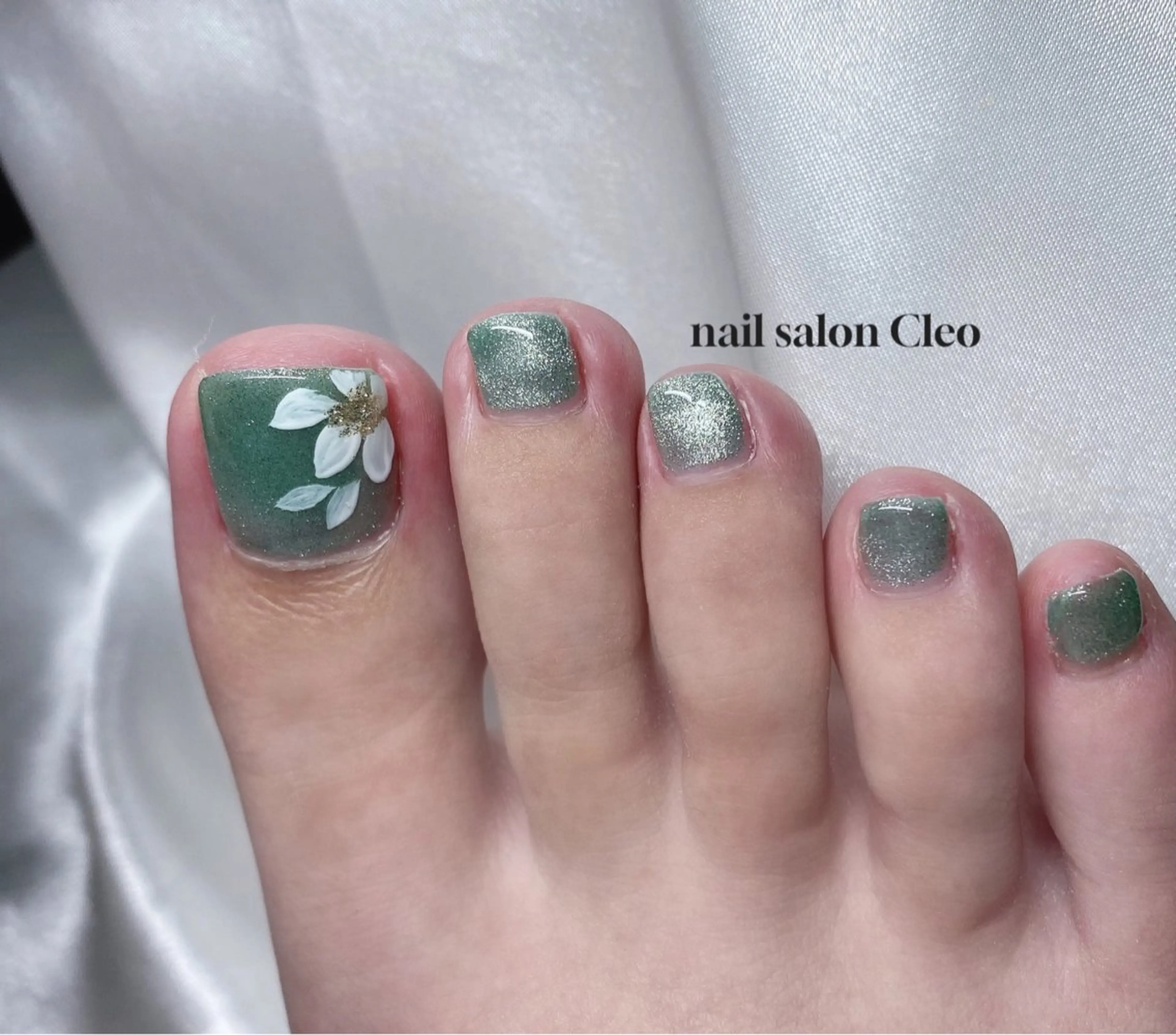 ネイル アートネイル ブルー クリアネイル フラワーネイル グリーン Cleo クレオのネイルデザイン