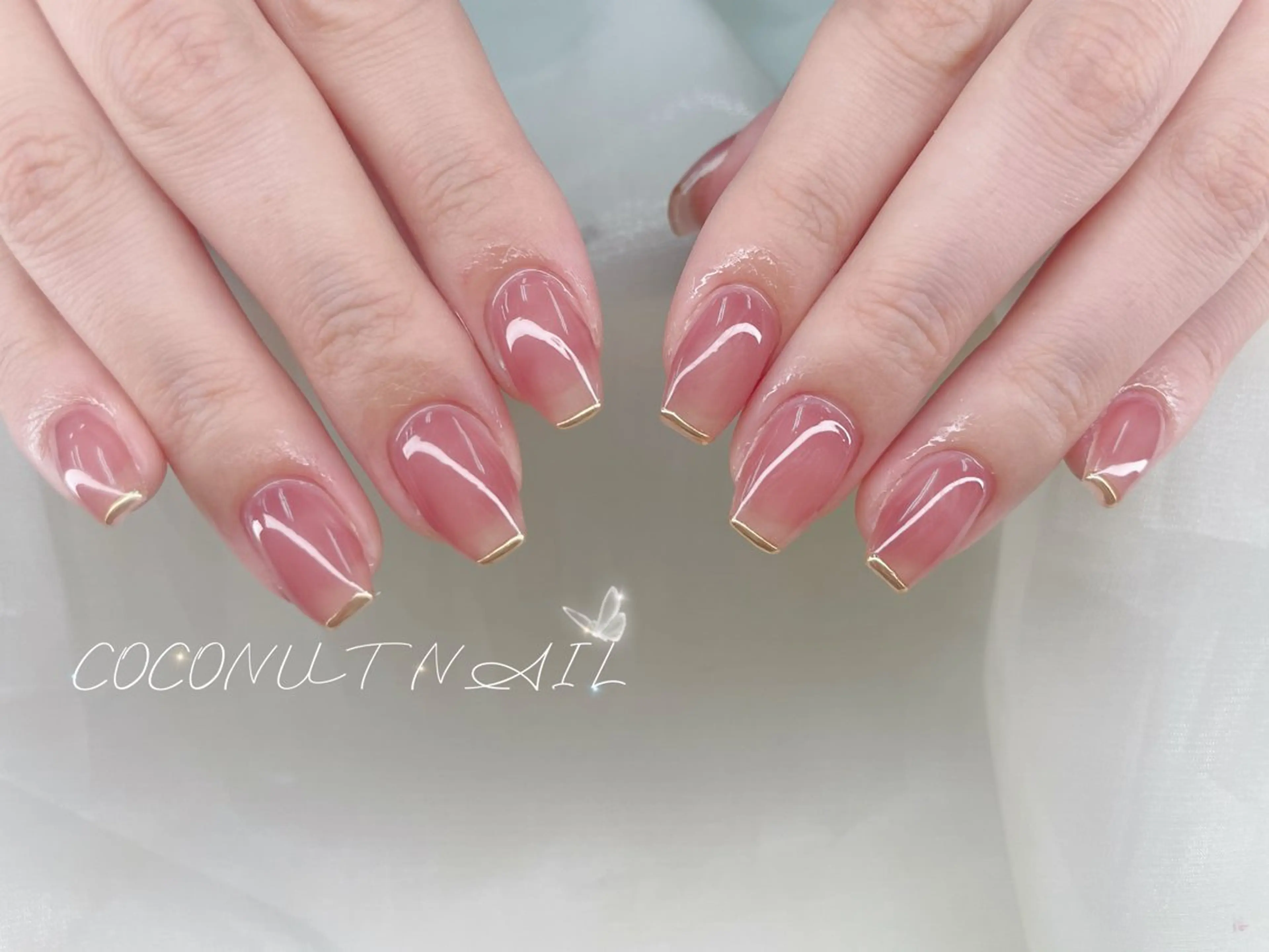 ネイル べっ甲ネイル フレンチネイル キラキラネイル ラメ(グリッター) マグネットネイル ハンドネイル 神田 ココナッツのネイルデザイン