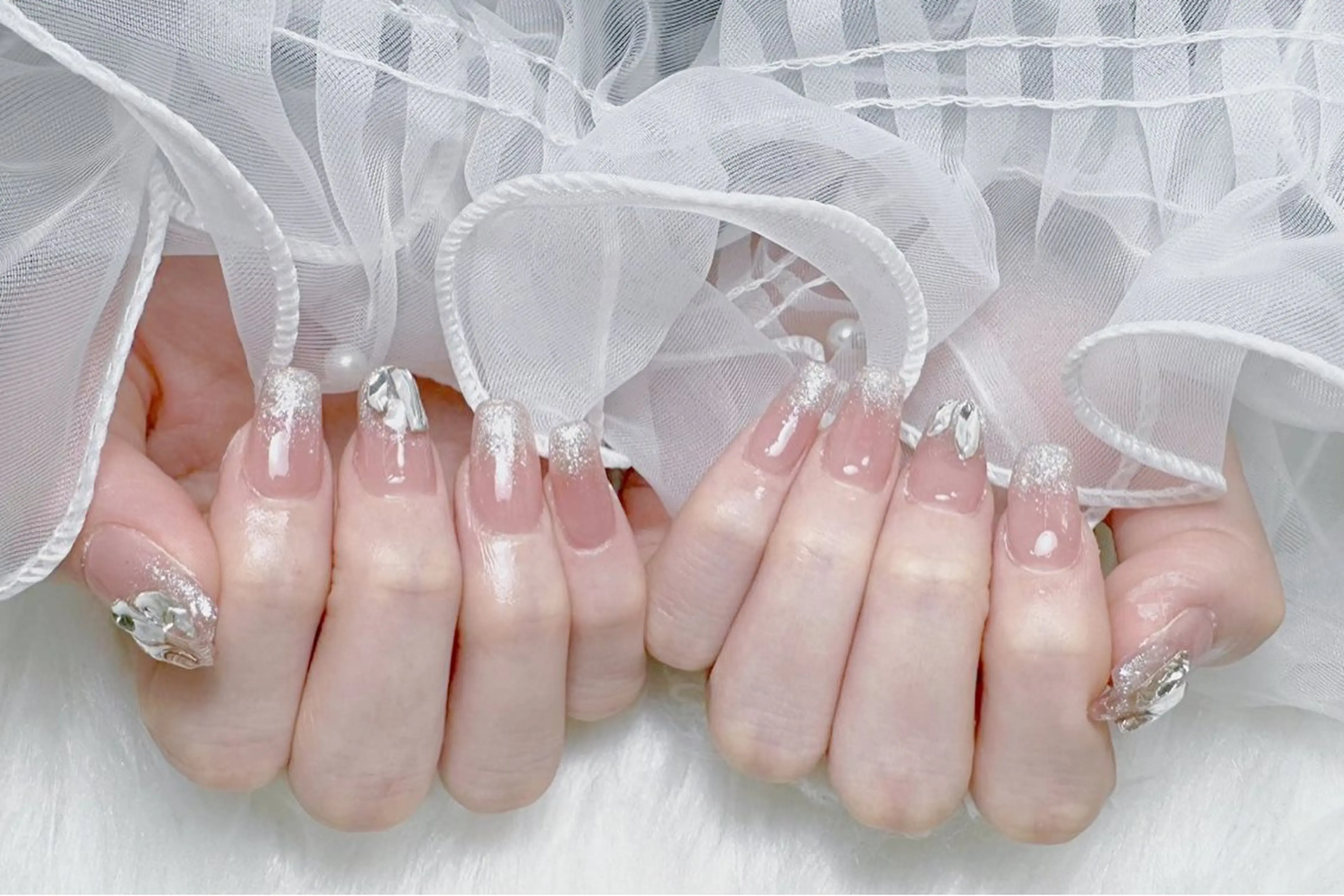 ネイル Rainrain💧 パーツ豊富、やり放題のネイルデザイン