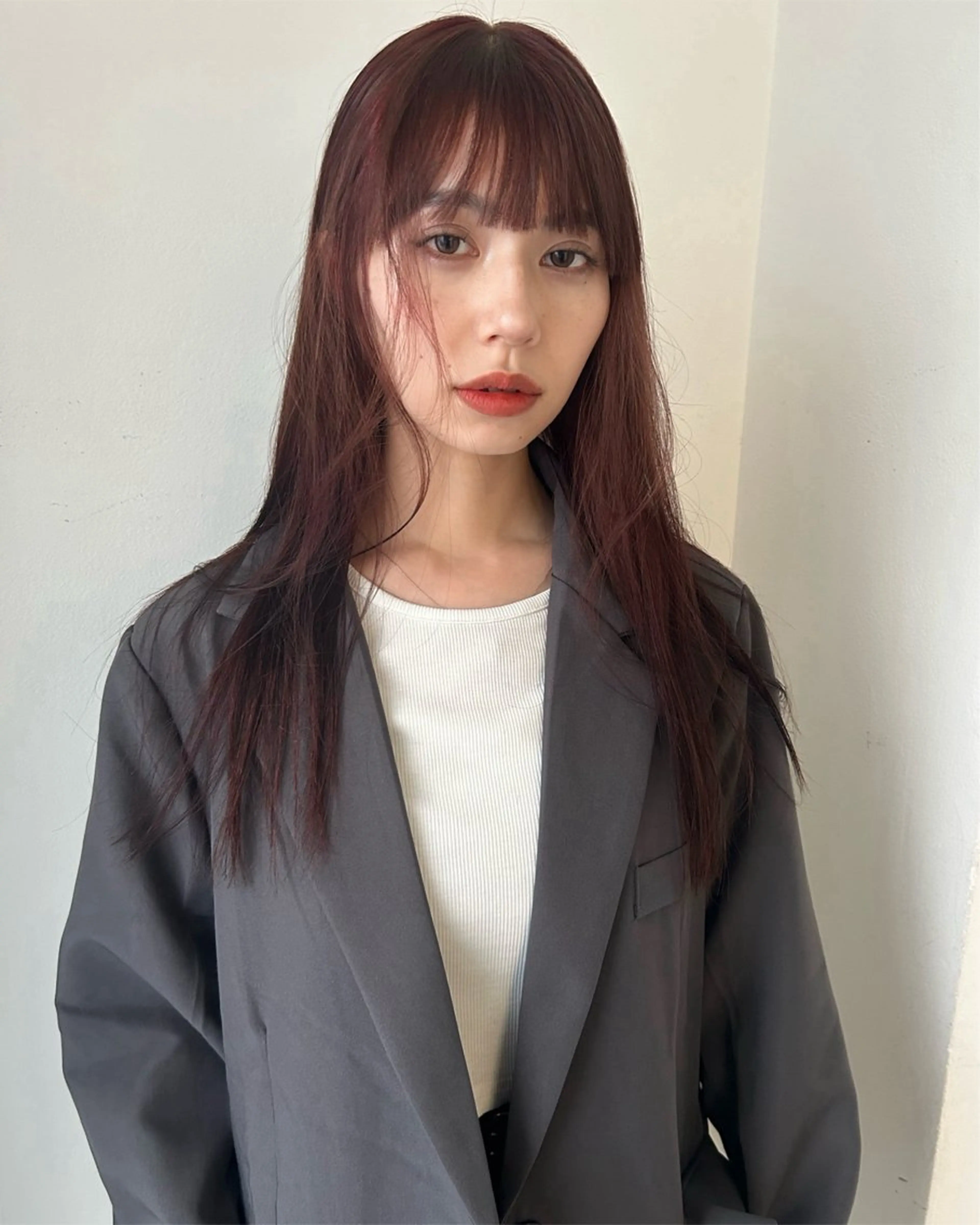 ロング カラー ブラウンカラー レッドカラー レッドブラウン カット ヘアカラー トリートメント Loom.所属・村上雅人 ナチュラルモードのヘアスタイル