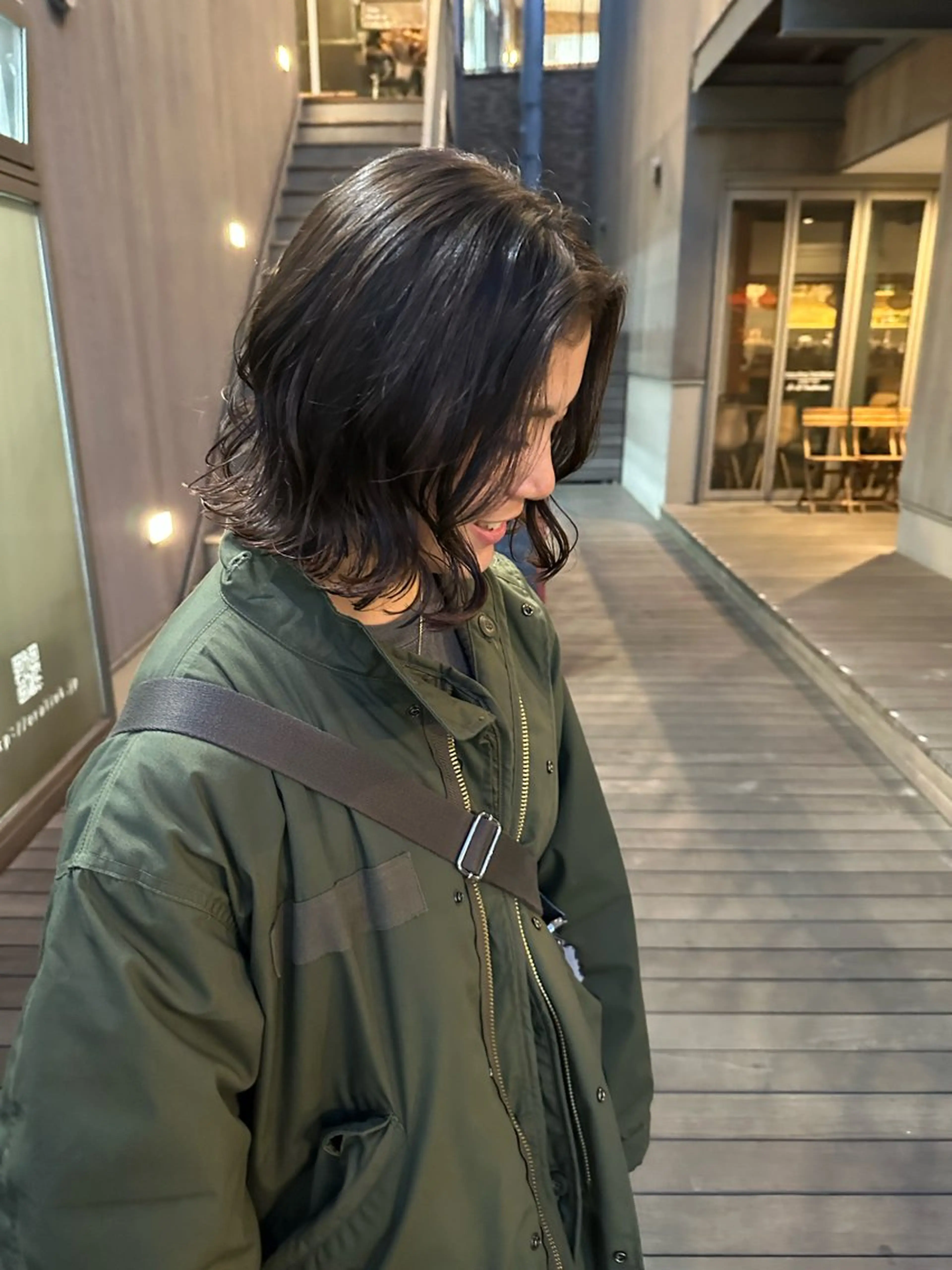 ミディアム 似合わせレイヤー 海外風レイヤーmioのヘアスタイル