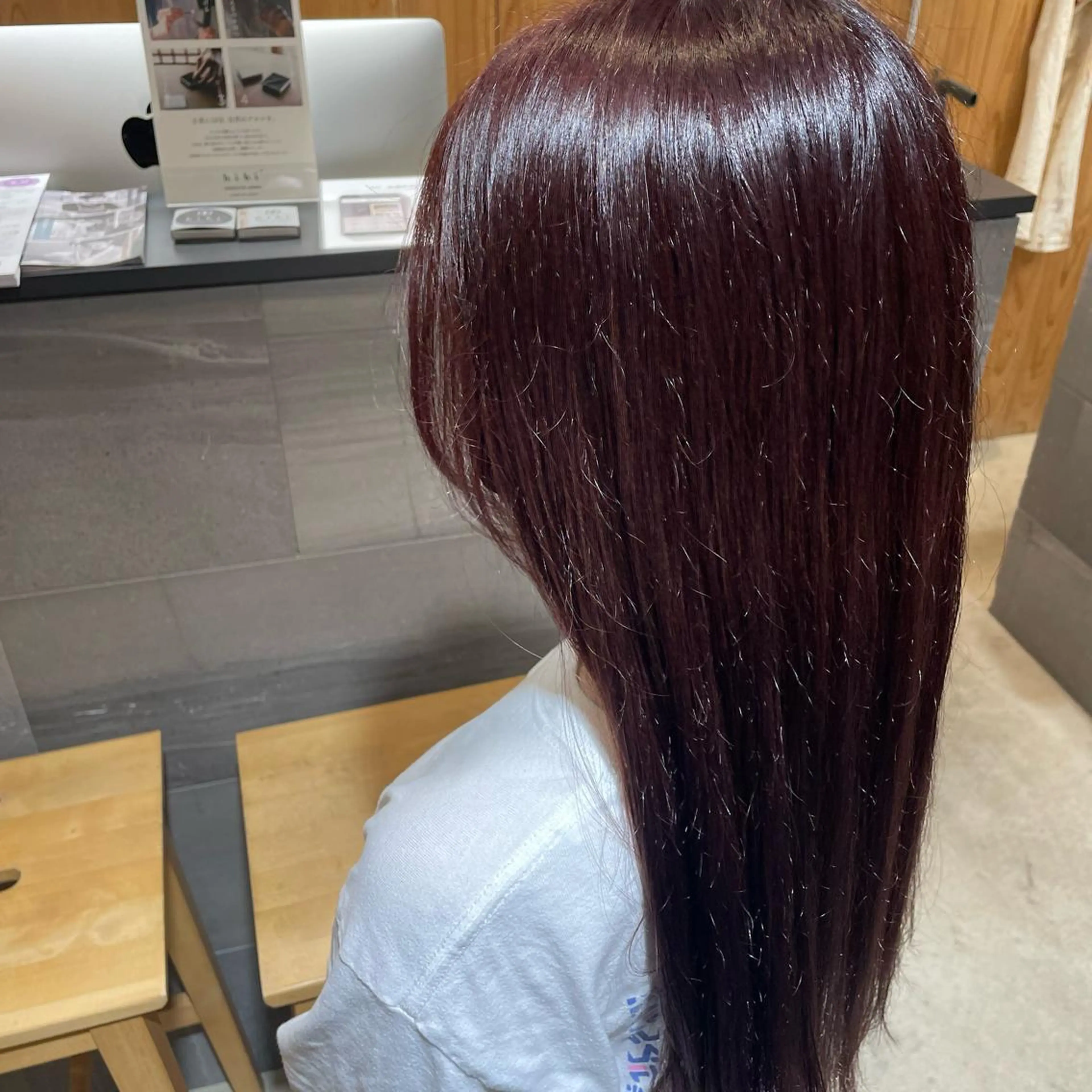 カラー 柳川 ことねのヘアスタイル