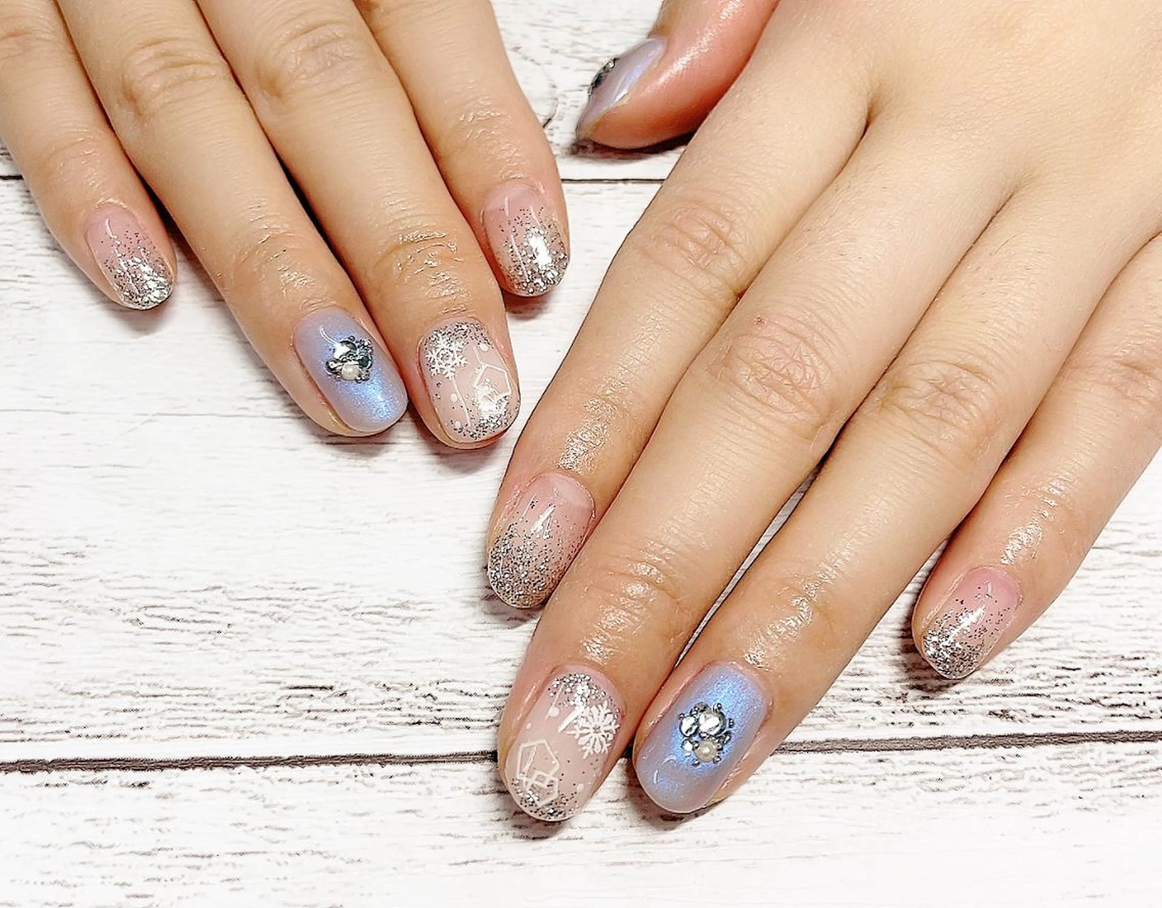 ショート ネイル ハンドネイル リラネイル Aikenのネイルデザイン