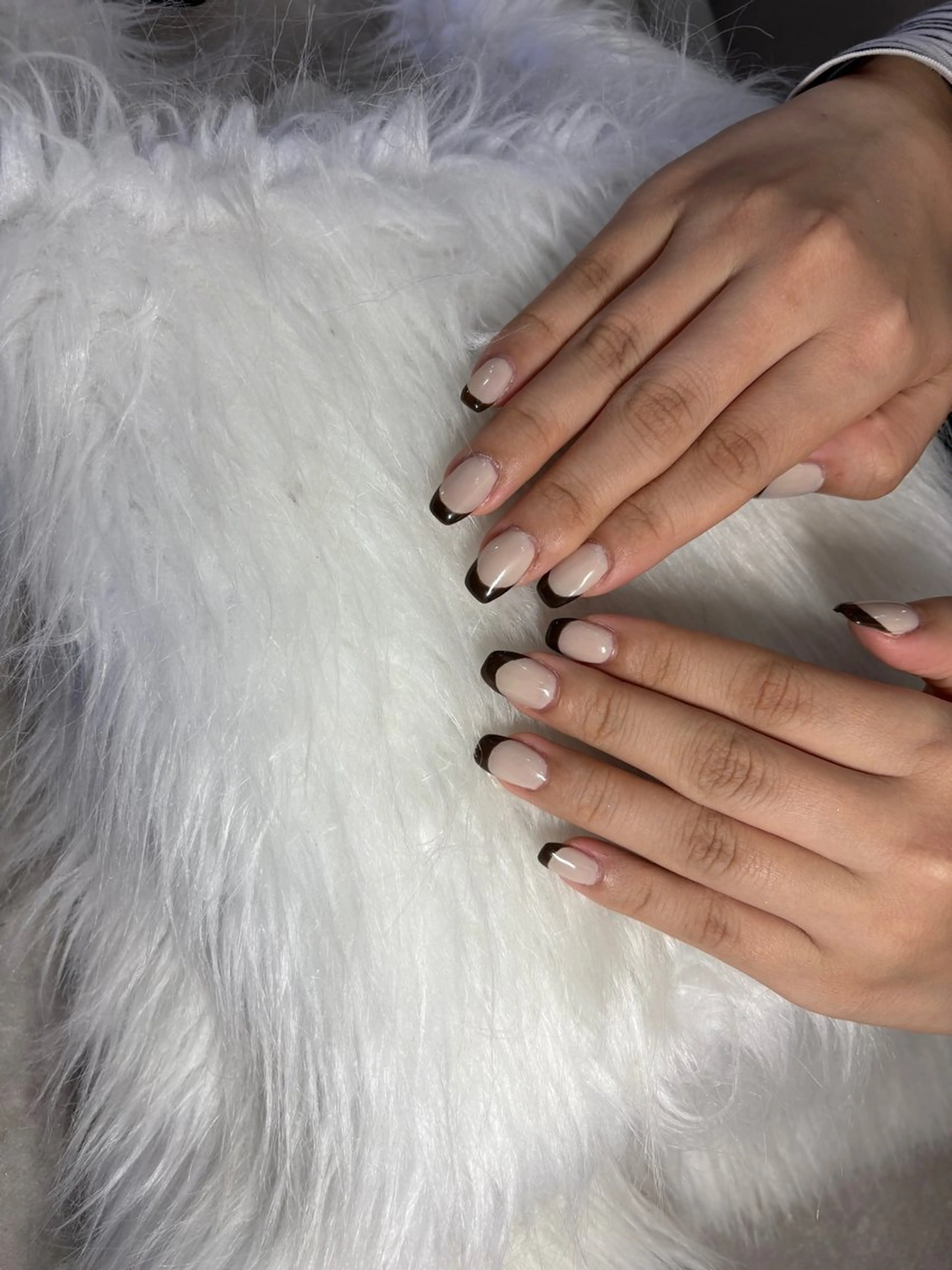 ネイル フットネイル フレンチネイル ハンドネイル LAVISH manaのネイルデザイン