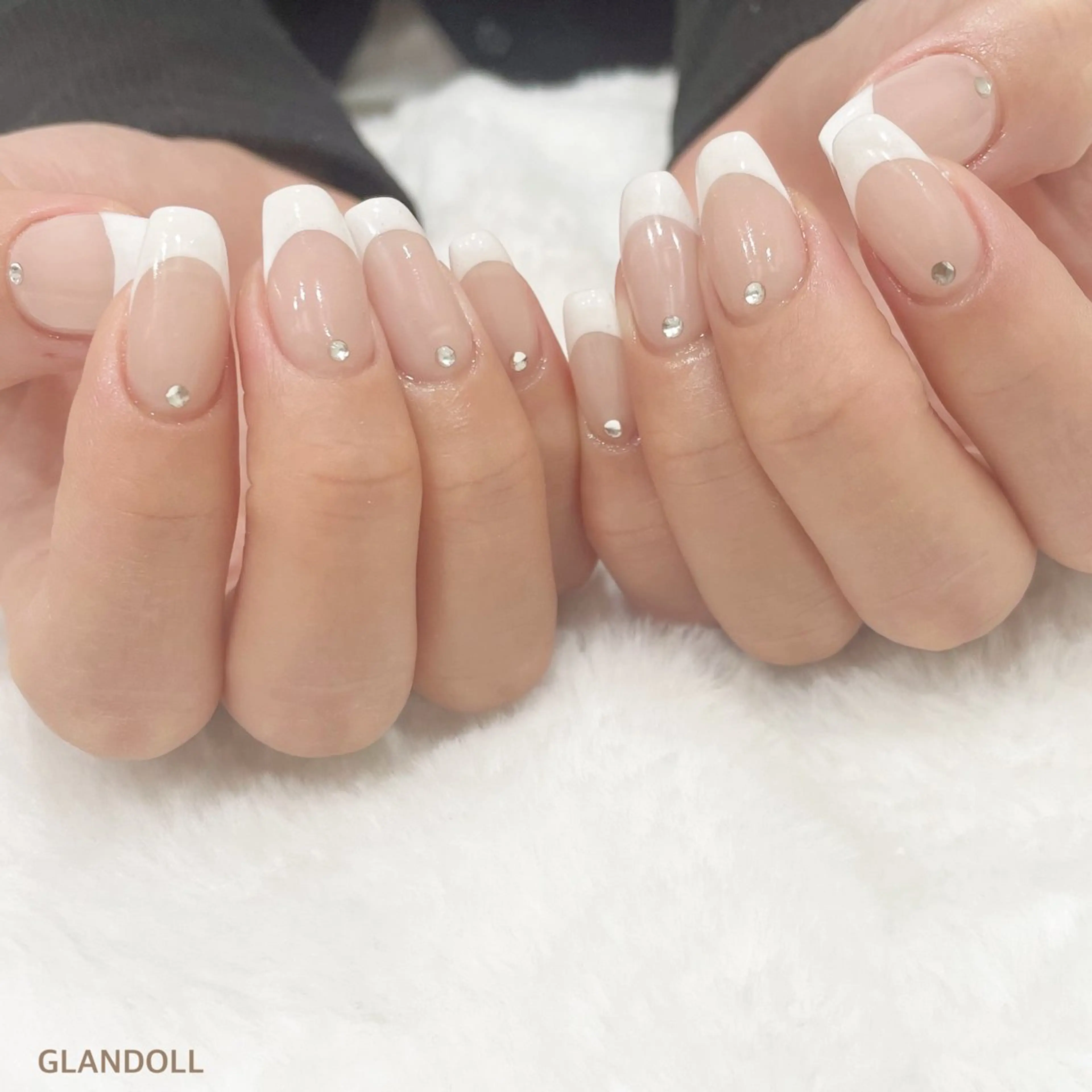 ネイル 長さ出し フレンチネイル ハンドネイル GLANDOLL YURIのネイルデザイン
